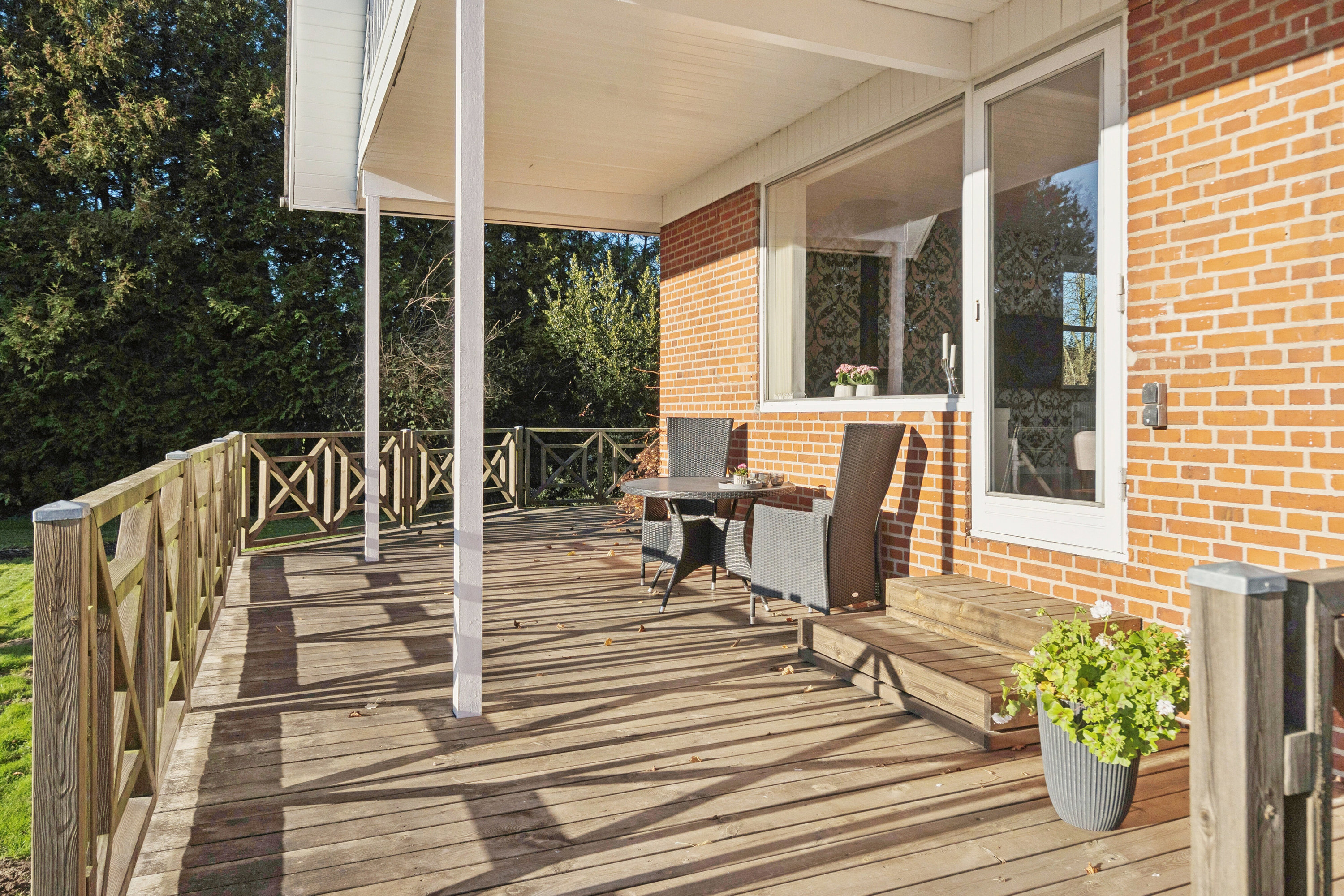 Fremhævet altan billede i fuldskærmstilstand. Billede af Skovvejen 7, 6064 Jordrup