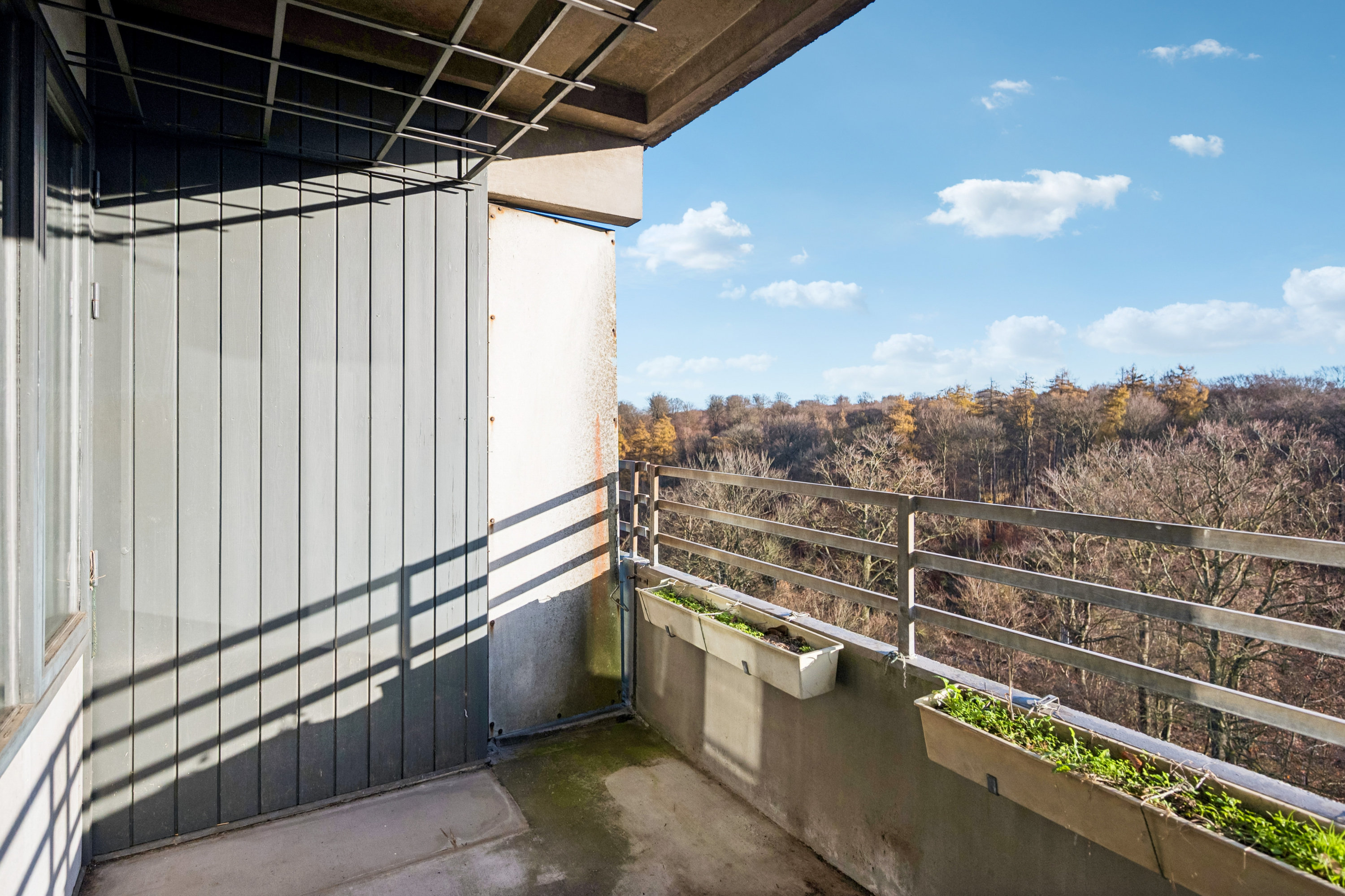 Miniaturebillede 1: altan. Billede af Vejlesøparken 1, 8. 824., 2840 Holte