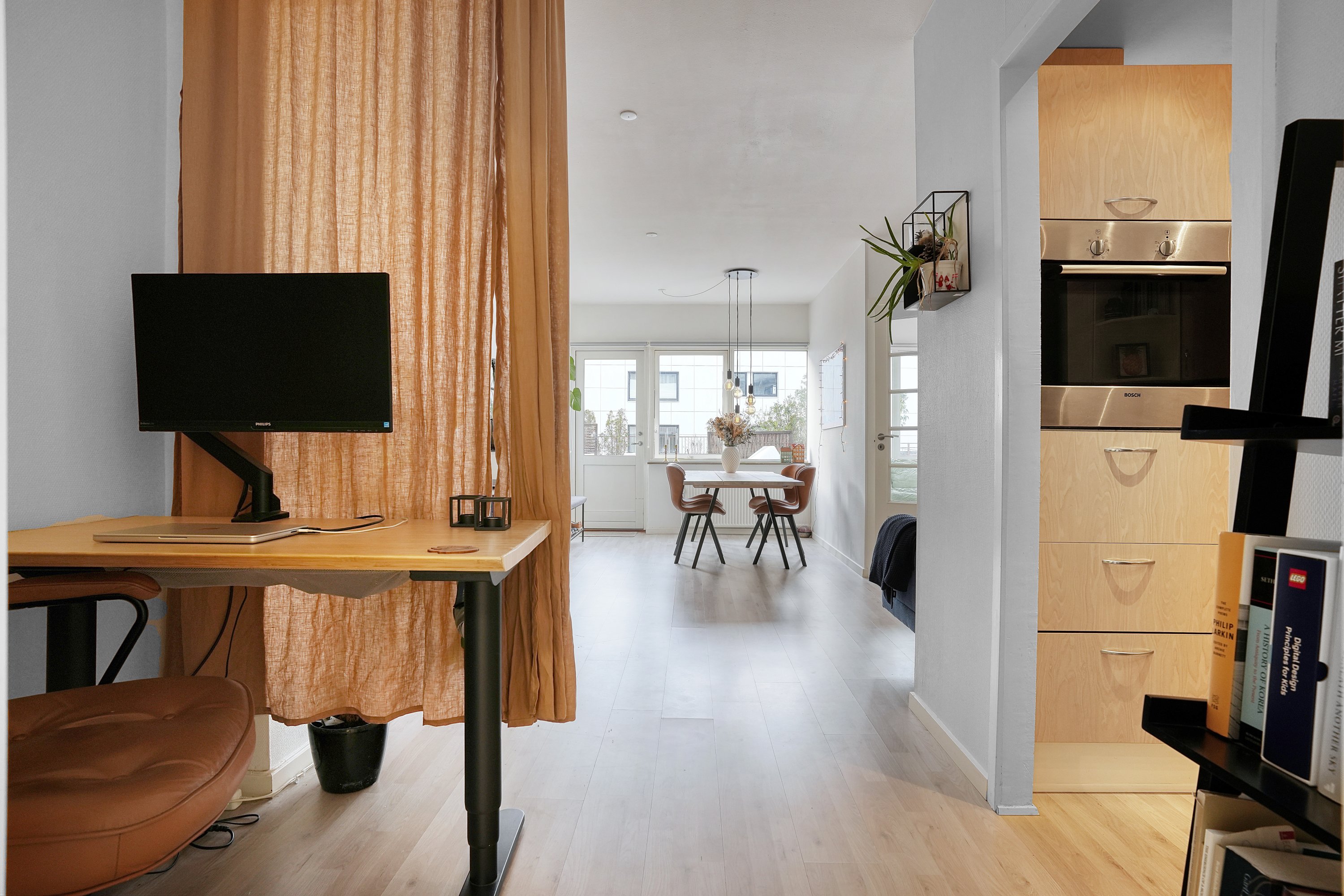 Fremhævet stue billede i fuldskærmstilstand. Billede af Søndre Fasanvej 90, 1. 111., 2500 Valby