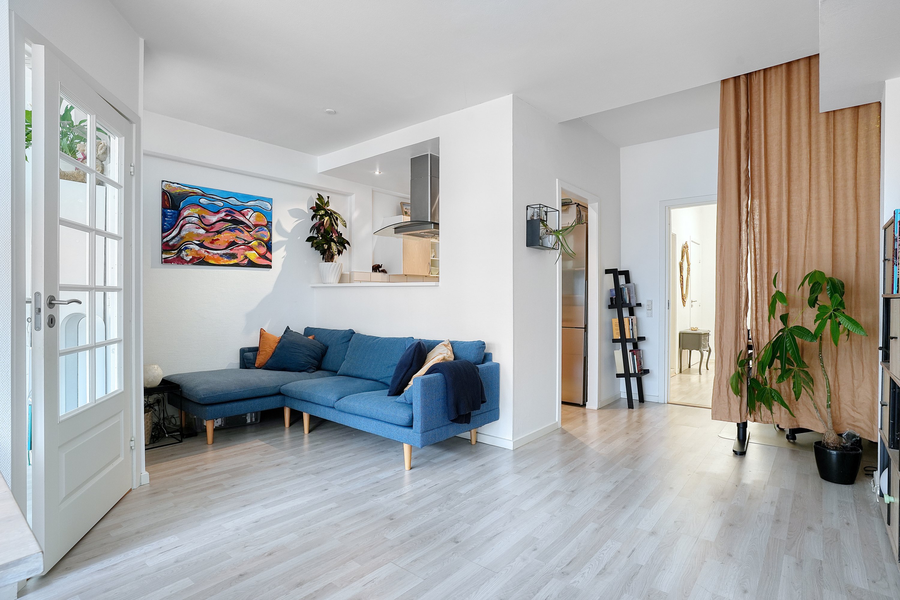 Fremhævet stue billede i fuldskærmstilstand. Billede af Søndre Fasanvej 90, 1. 111., 2500 Valby