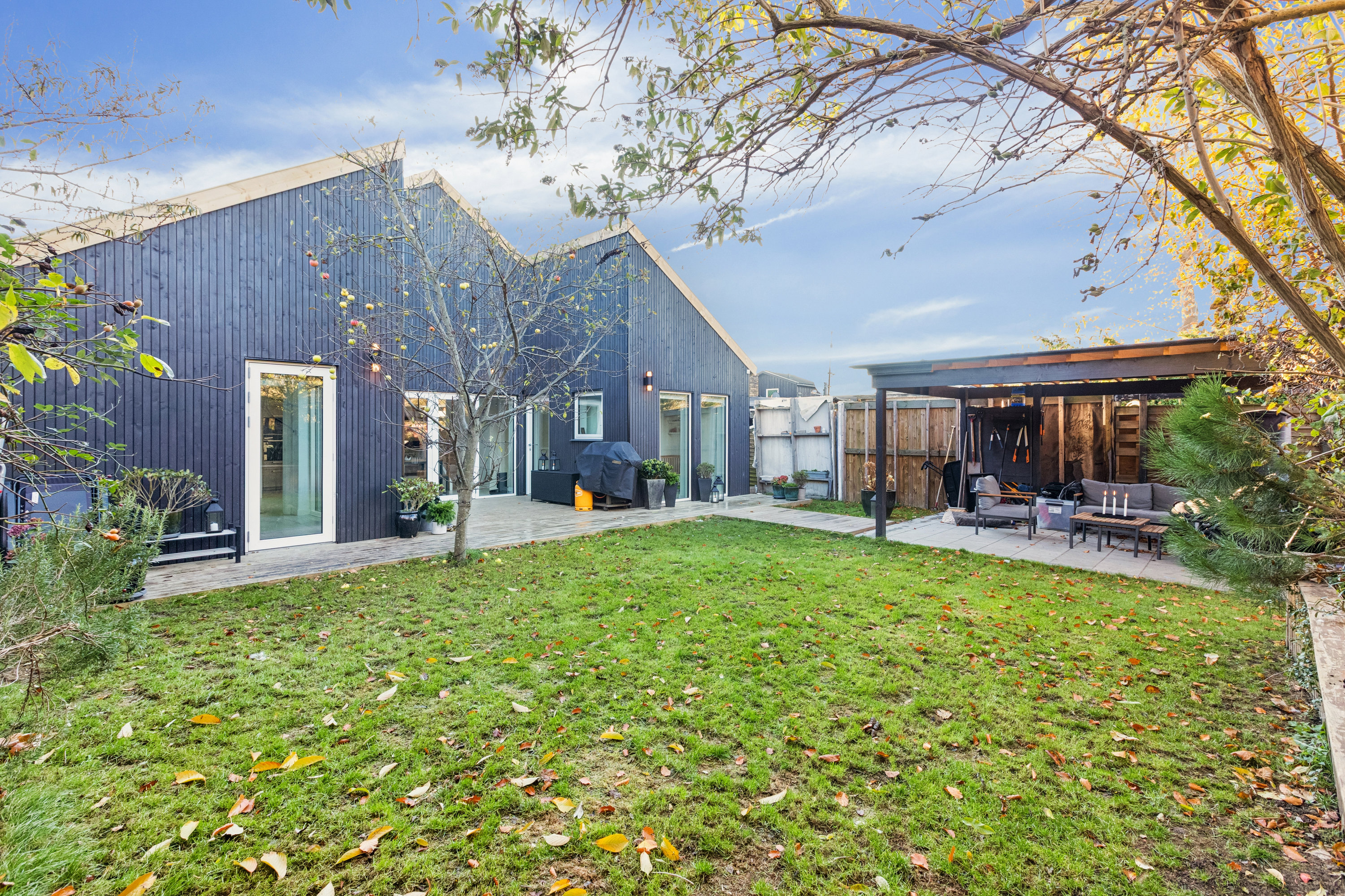 Fremhævet andet billede i fuldskærmstilstand. Billede af Azaleagangen 54, 2300 København S