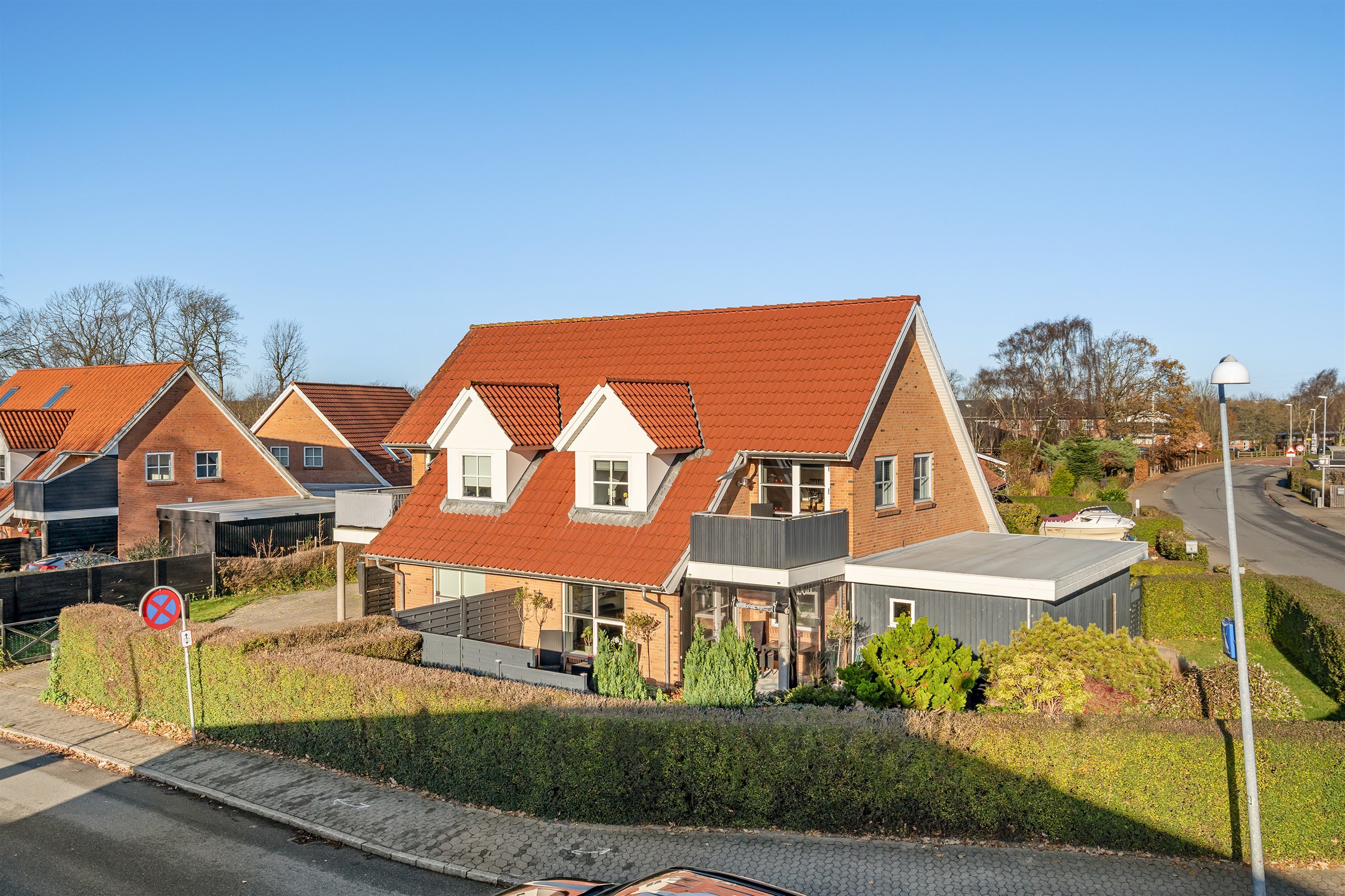 Fremhævet ejendommen billede i fuldskærmstilstand. Billede af Bryndumvej 2, Tarp, 6715 Esbjerg N