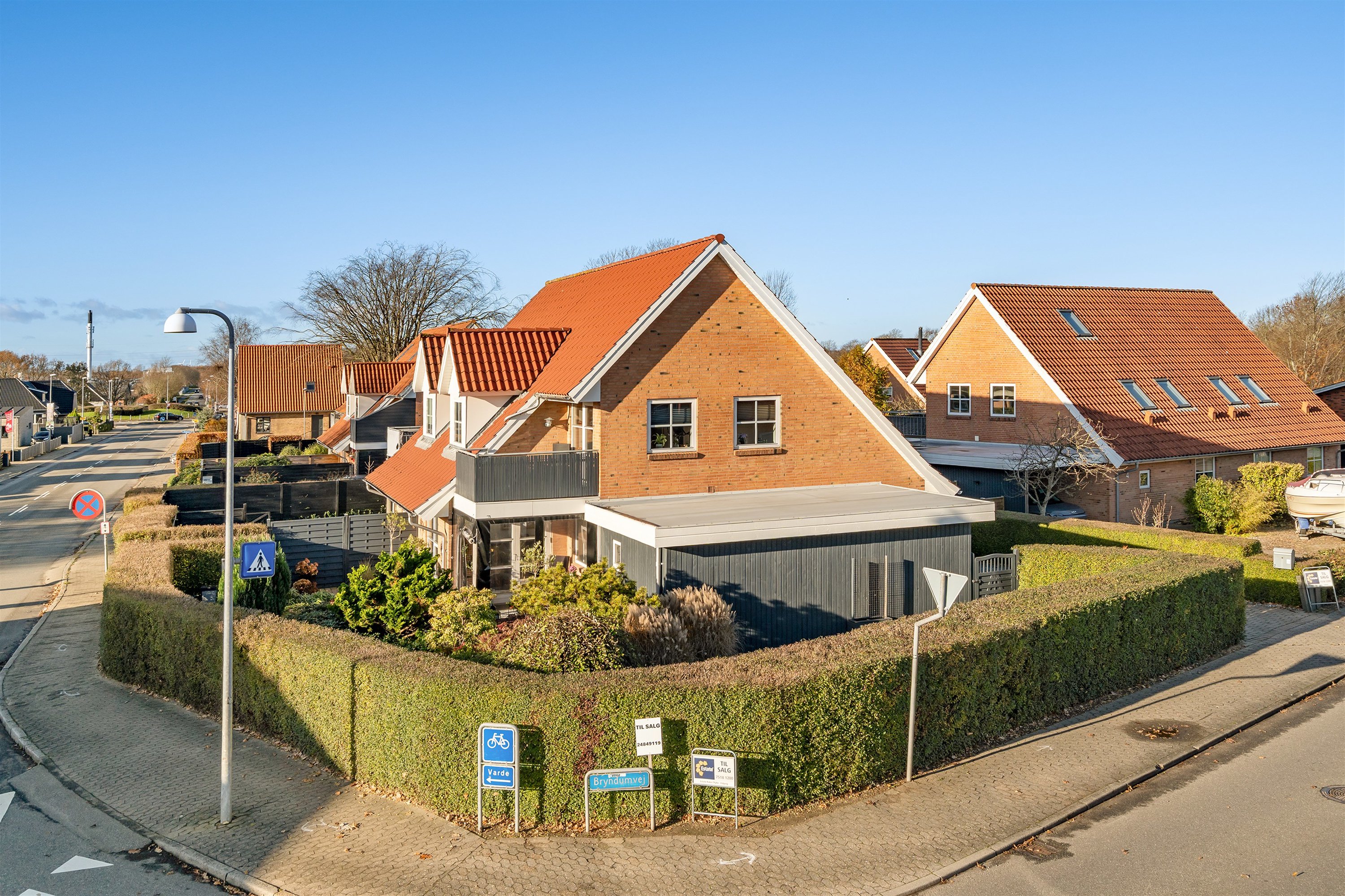Fremhævet ejendommen billede i fuldskærmstilstand. Billede af Bryndumvej 2, Tarp, 6715 Esbjerg N