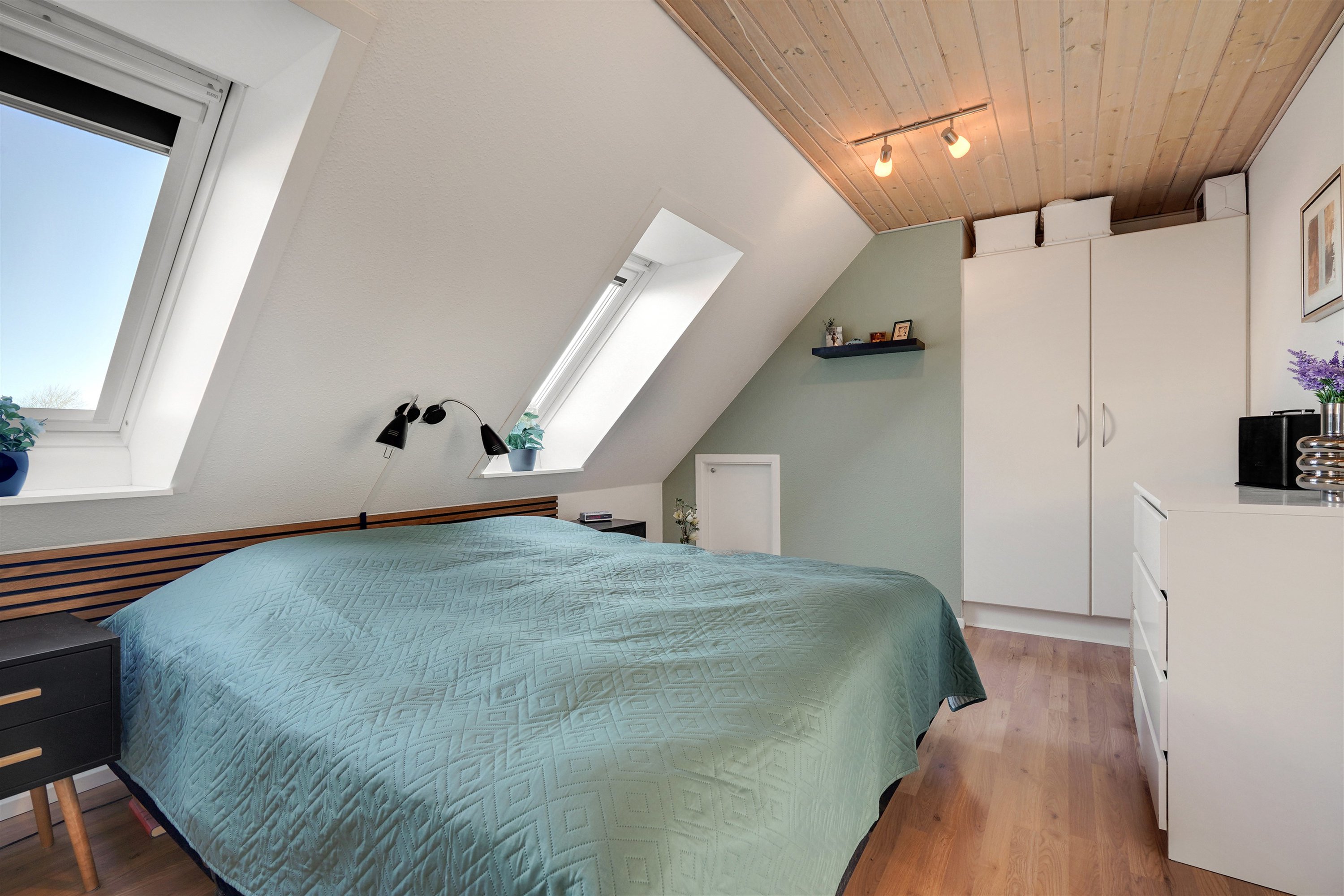 Fremhævet soveværelse billede i fuldskærmstilstand. Billede af Bryndumvej 2, Tarp, 6715 Esbjerg N