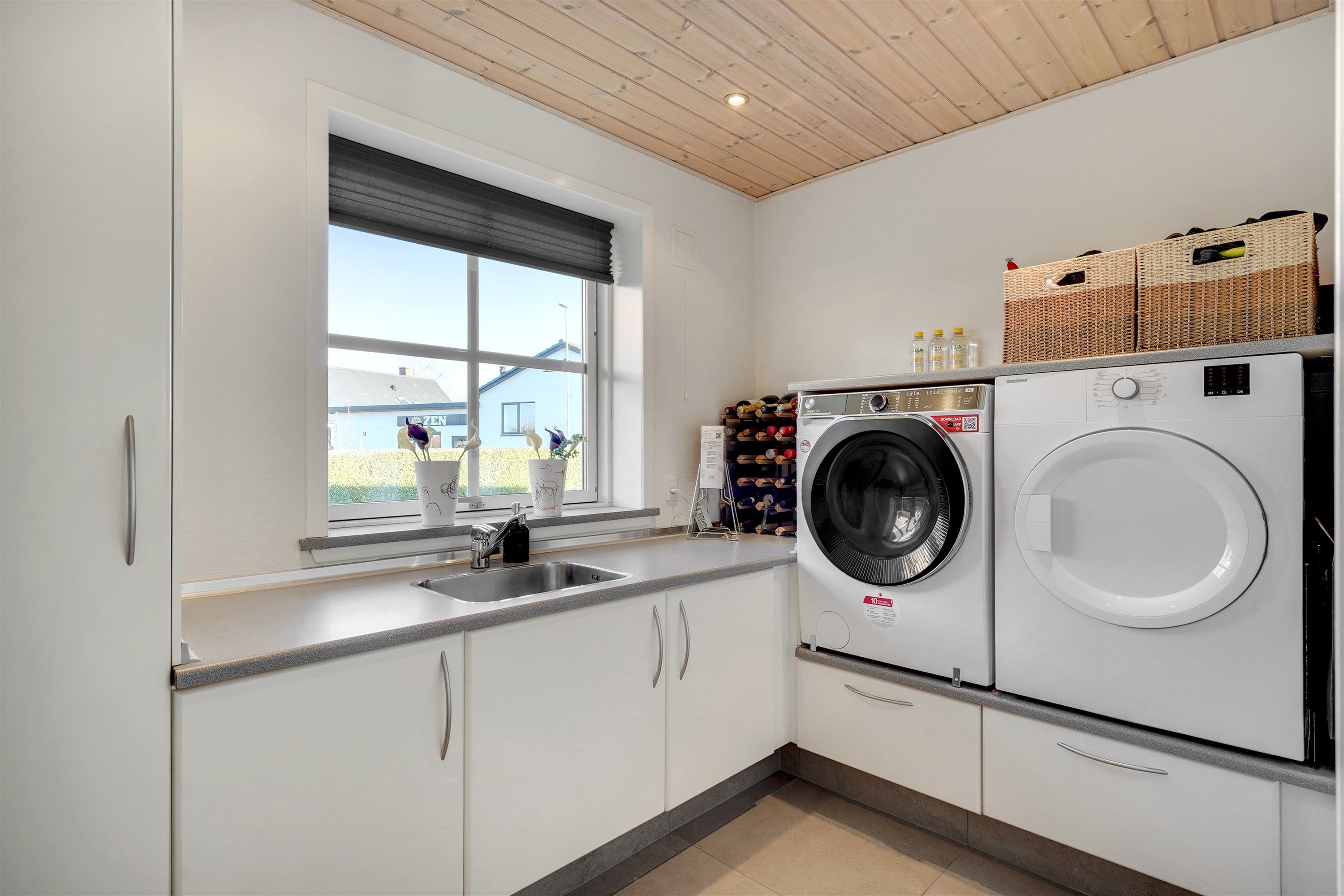 Fremhævet bryggers billede i fuldskærmstilstand. Billede af Bryndumvej 2, Tarp, 6715 Esbjerg N