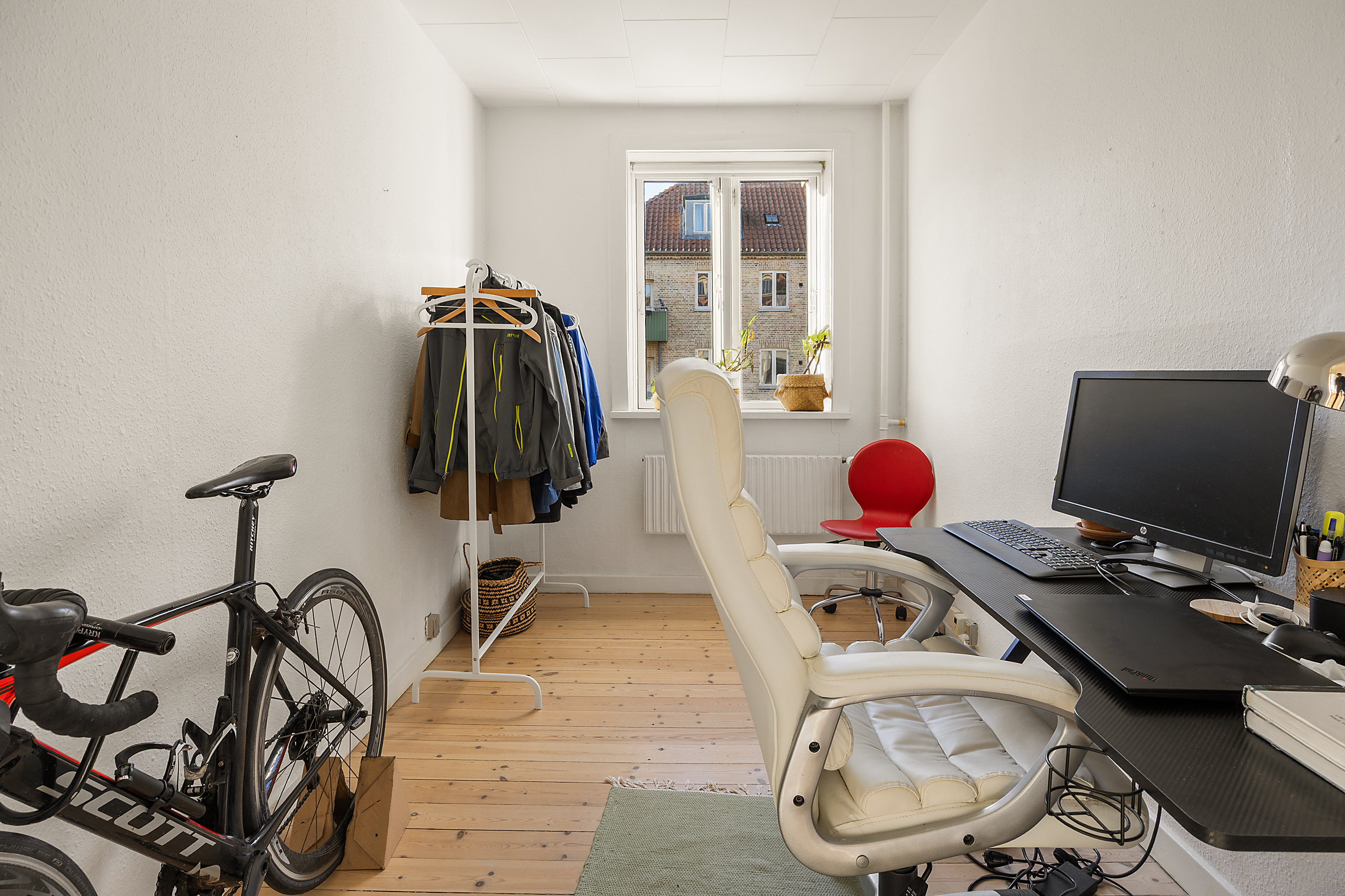 Fremhævet spisestue billede i fuldskærmstilstand. Billede af Mozartsvej 24, 1. tv., 2450 København SV