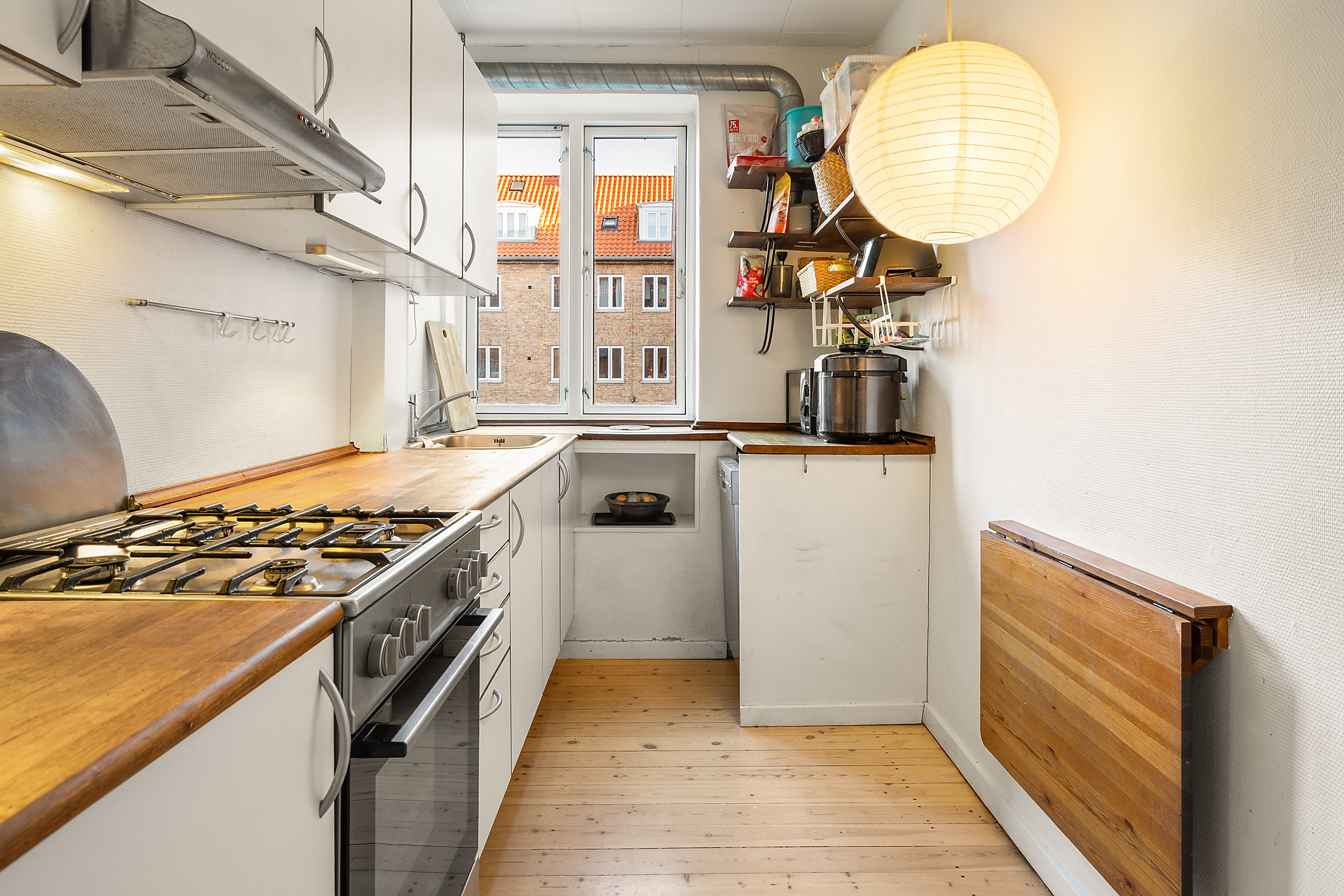 Fremhævet køkken billede i fuldskærmstilstand. Billede af Mozartsvej 24, 1. tv., 2450 København SV