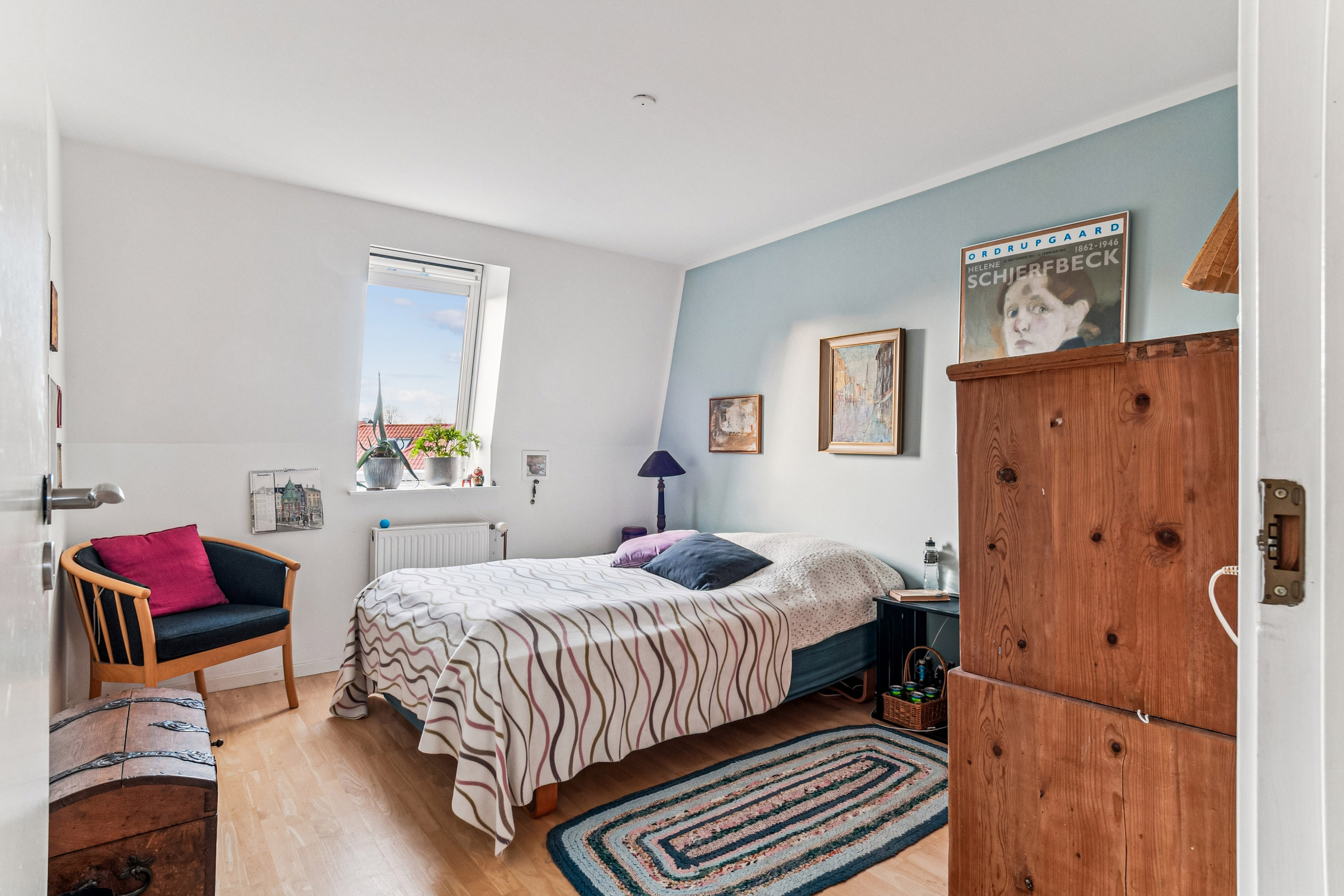 Fremhævet værelse billede i fuldskærmstilstand. Billede af Gulkløvervej 8, 1., 2400 København NV