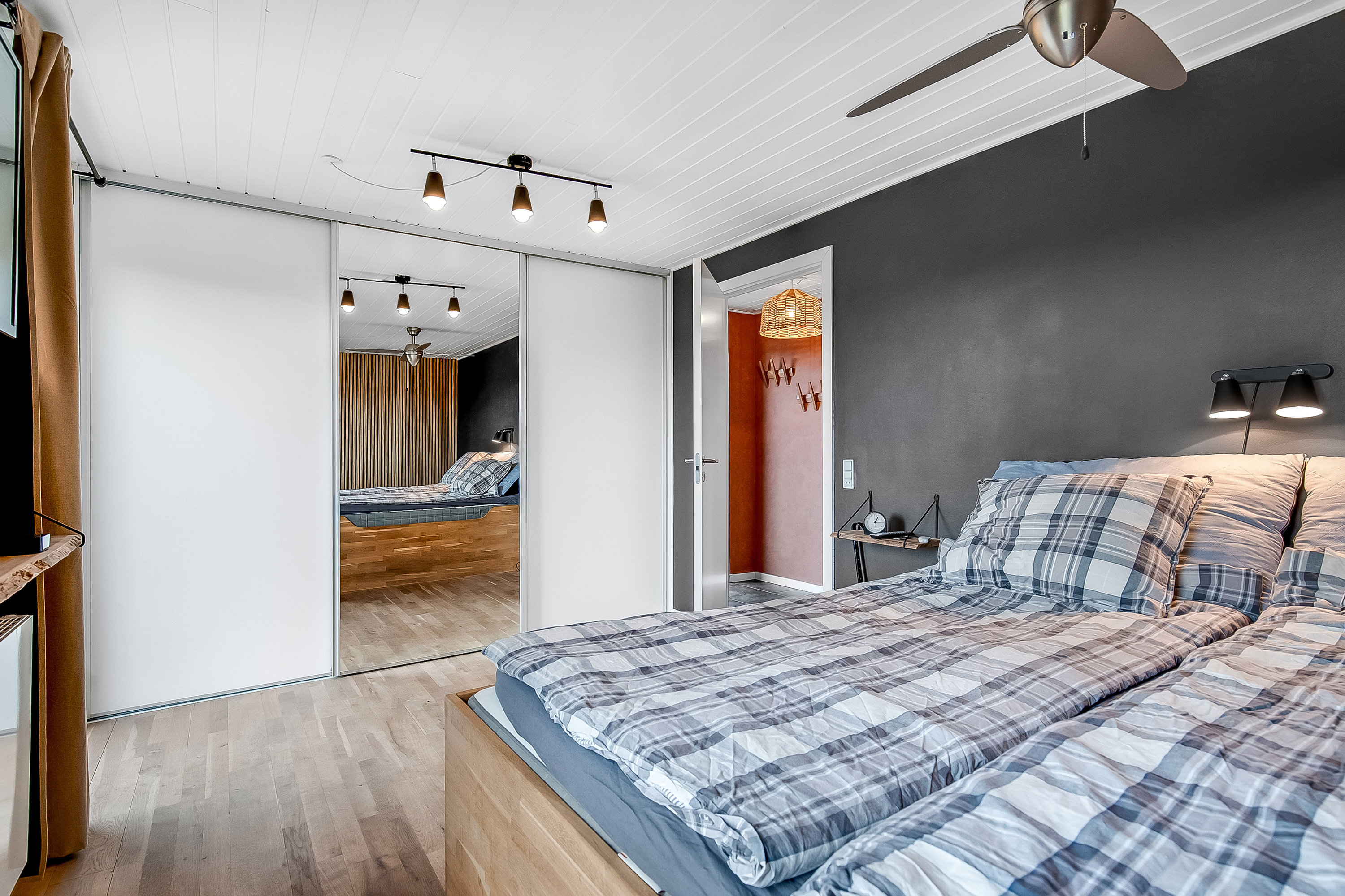 Fremhævet soveværelse billede i fuldskærmstilstand. Billede af Dalsvinget 21, Erritsø, 7000 Fredericia