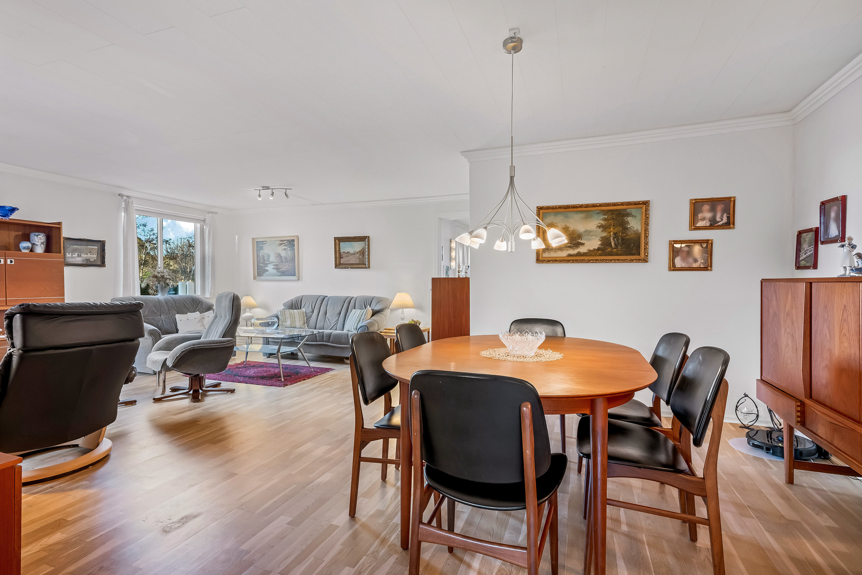 Fremhævet andet billede i fuldskærmstilstand. Billede af Holstebrovej 6, Rindum, 6950 Ringkøbing