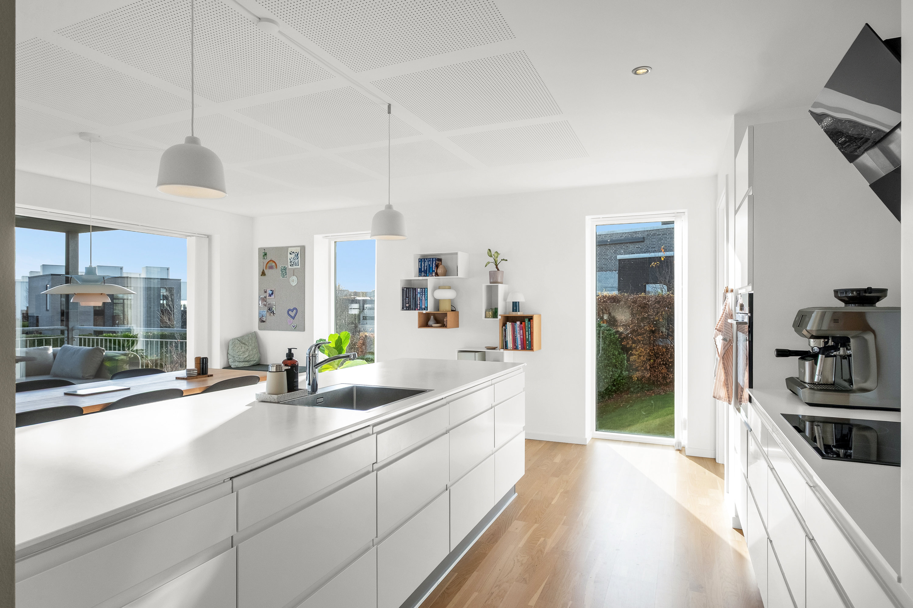 Fremhævet køkken billede i fuldskærmstilstand. Billede af Hybenhaven 14, 8520 Lystrup