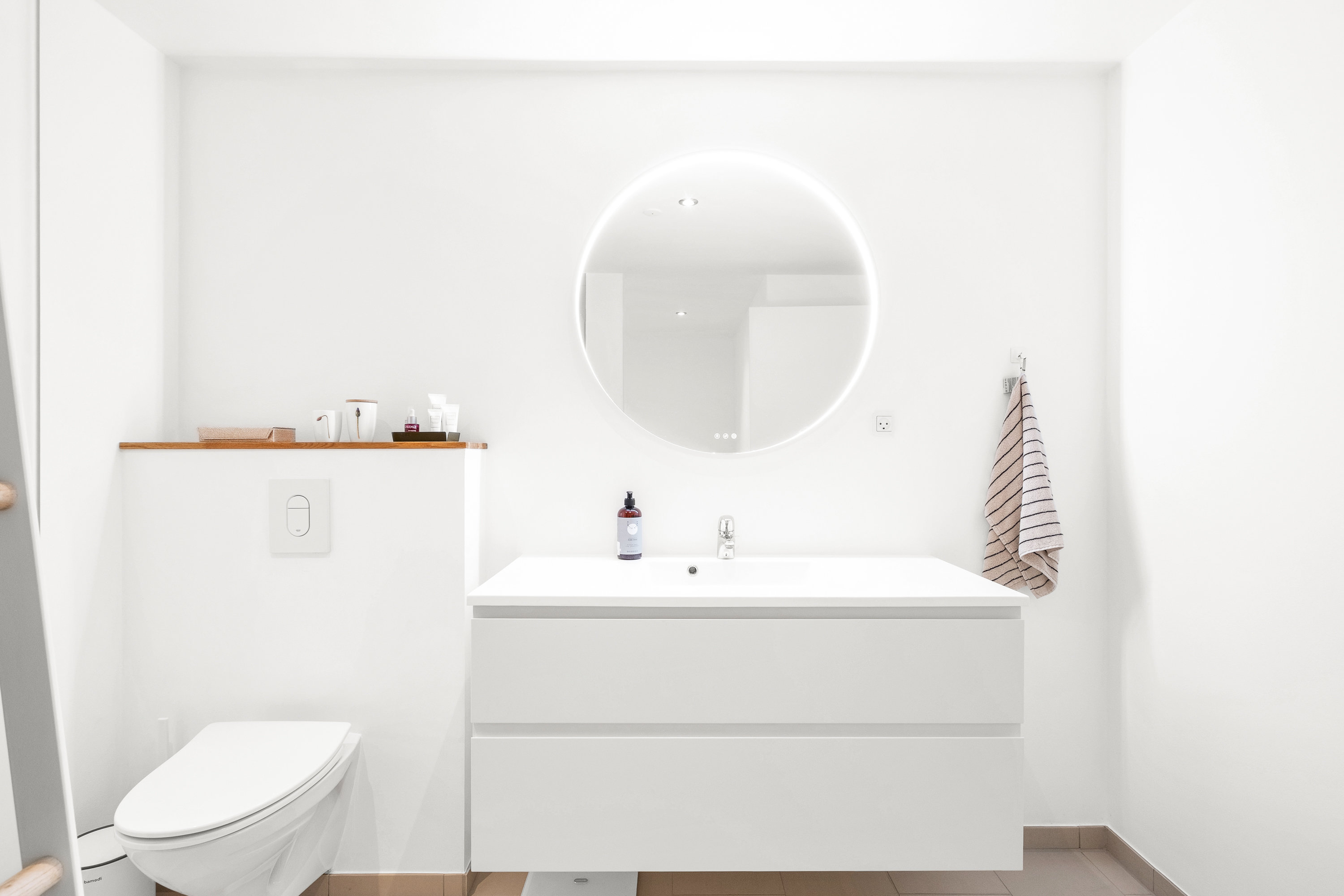 Fremhævet badeværelse billede i fuldskærmstilstand. Billede af Hybenhaven 14, 8520 Lystrup