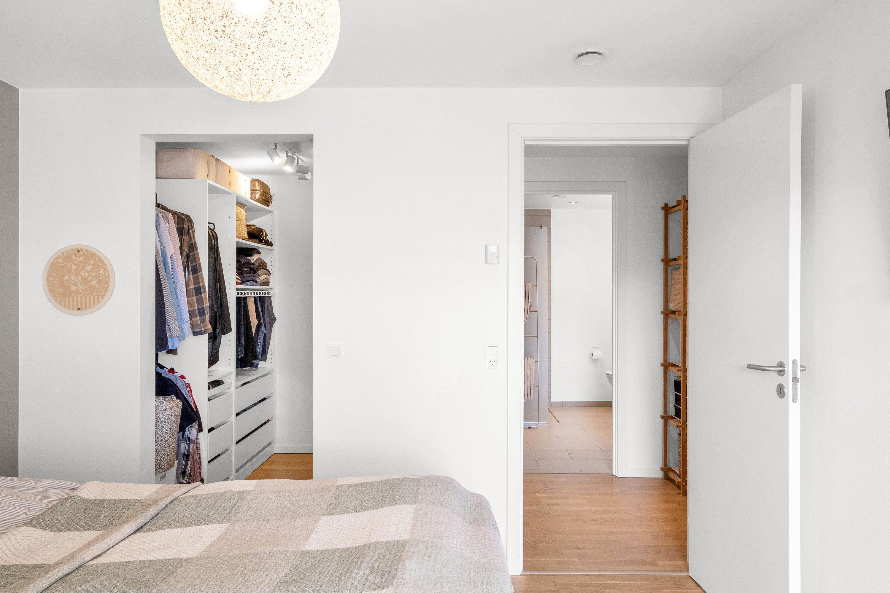 Fremhævet soveværelse billede i fuldskærmstilstand. Billede af Hybenhaven 14, 8520 Lystrup