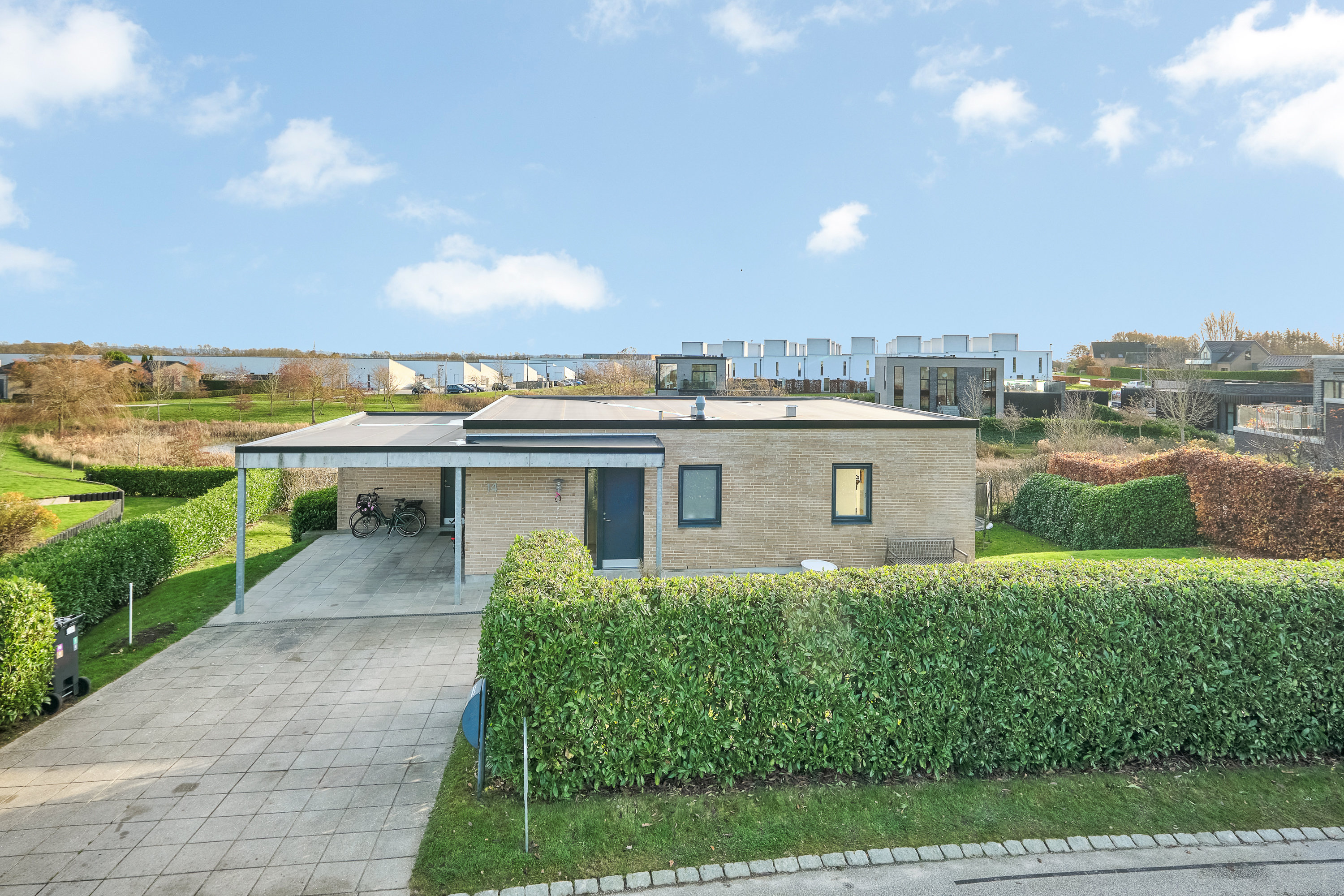 Fremhævet facade billede i fuldskærmstilstand. Billede af Hybenhaven 14, 8520 Lystrup