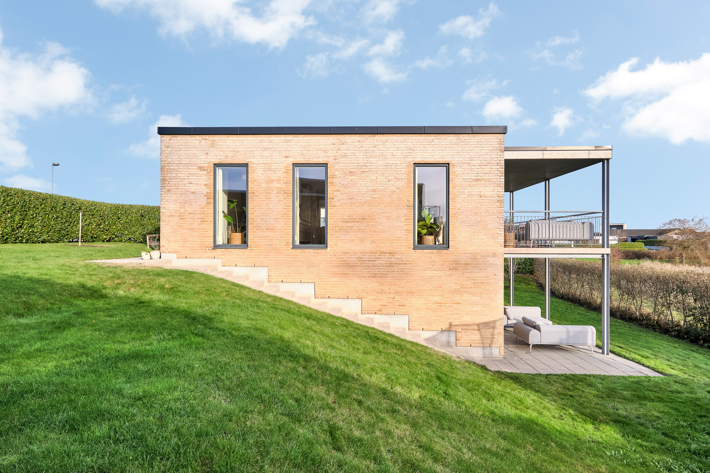 Fremhævet facade billede i fuldskærmstilstand. Billede af Hybenhaven 14, 8520 Lystrup