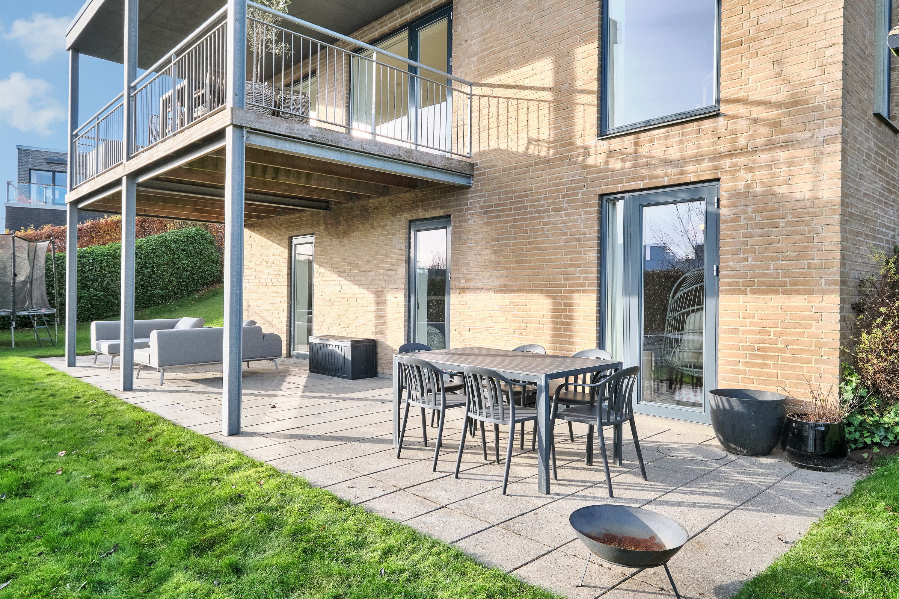 Fremhævet terrasse billede i fuldskærmstilstand. Billede af Hybenhaven 14, 8520 Lystrup