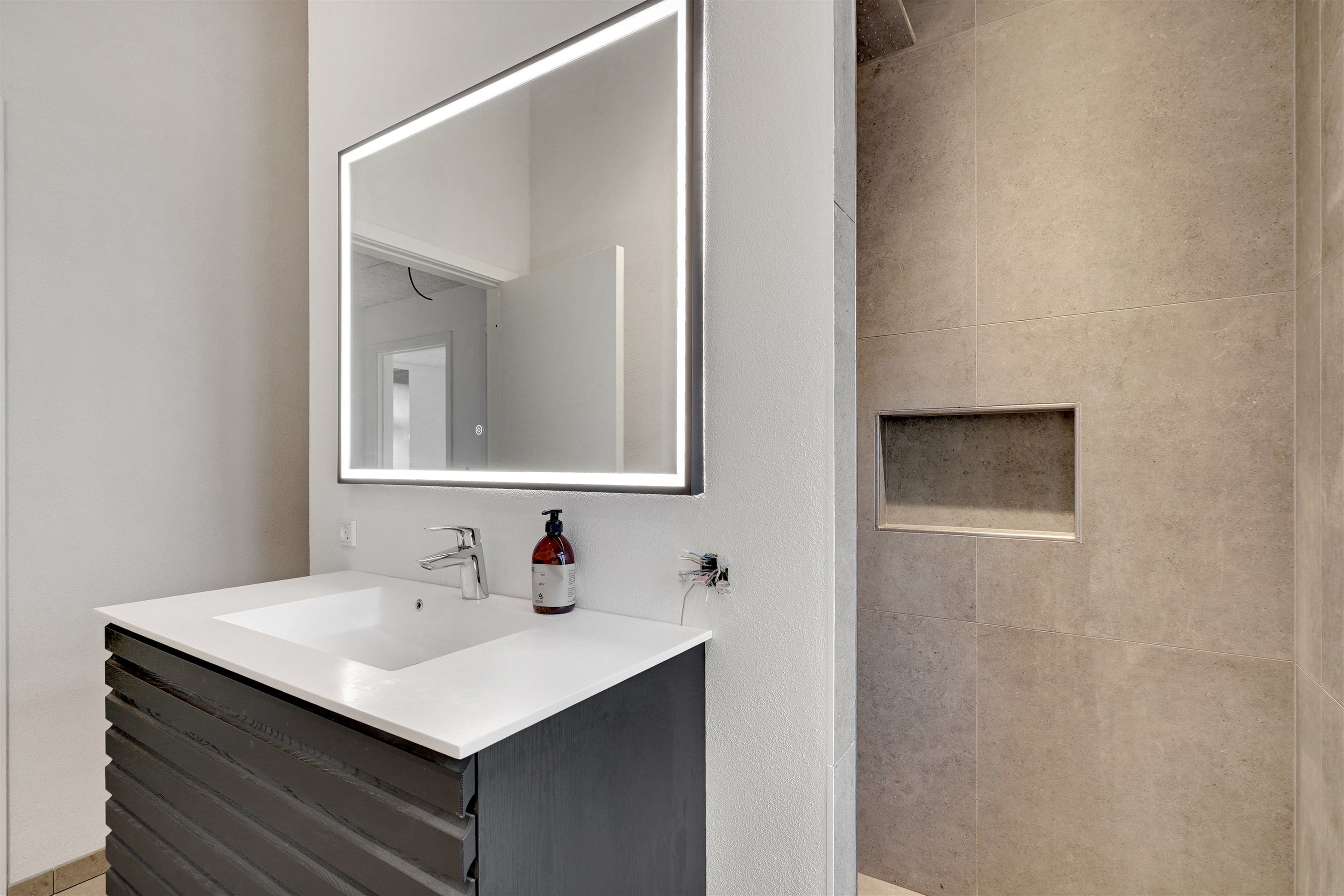 Fremhævet badeværelse billede i fuldskærmstilstand. Billede af Bjarkesgade 11A, 6700 Esbjerg