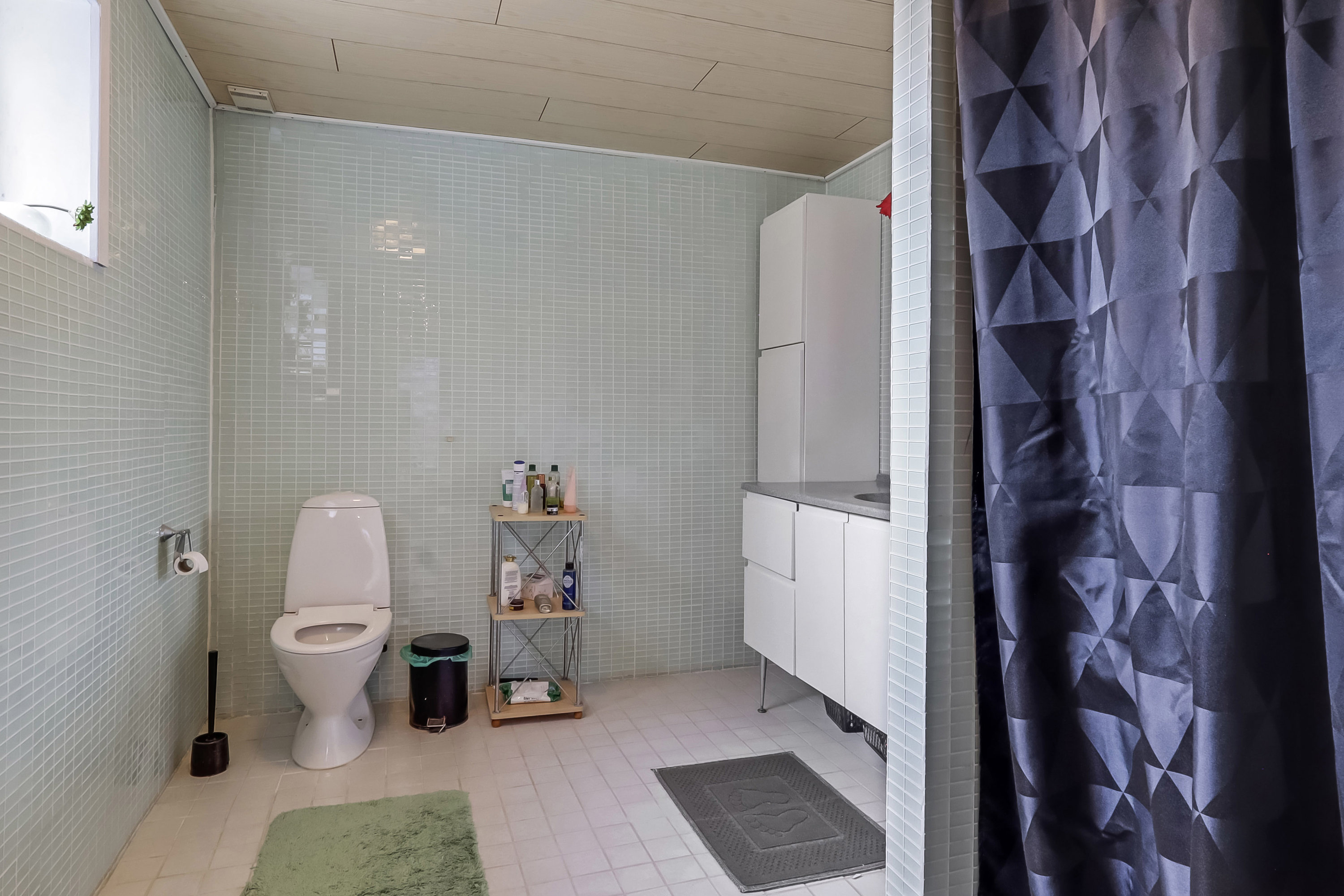 Fremhævet badeværelse billede i fuldskærmstilstand. Billede af Walkendorffsvej 29, Tved, 5700 Svendborg