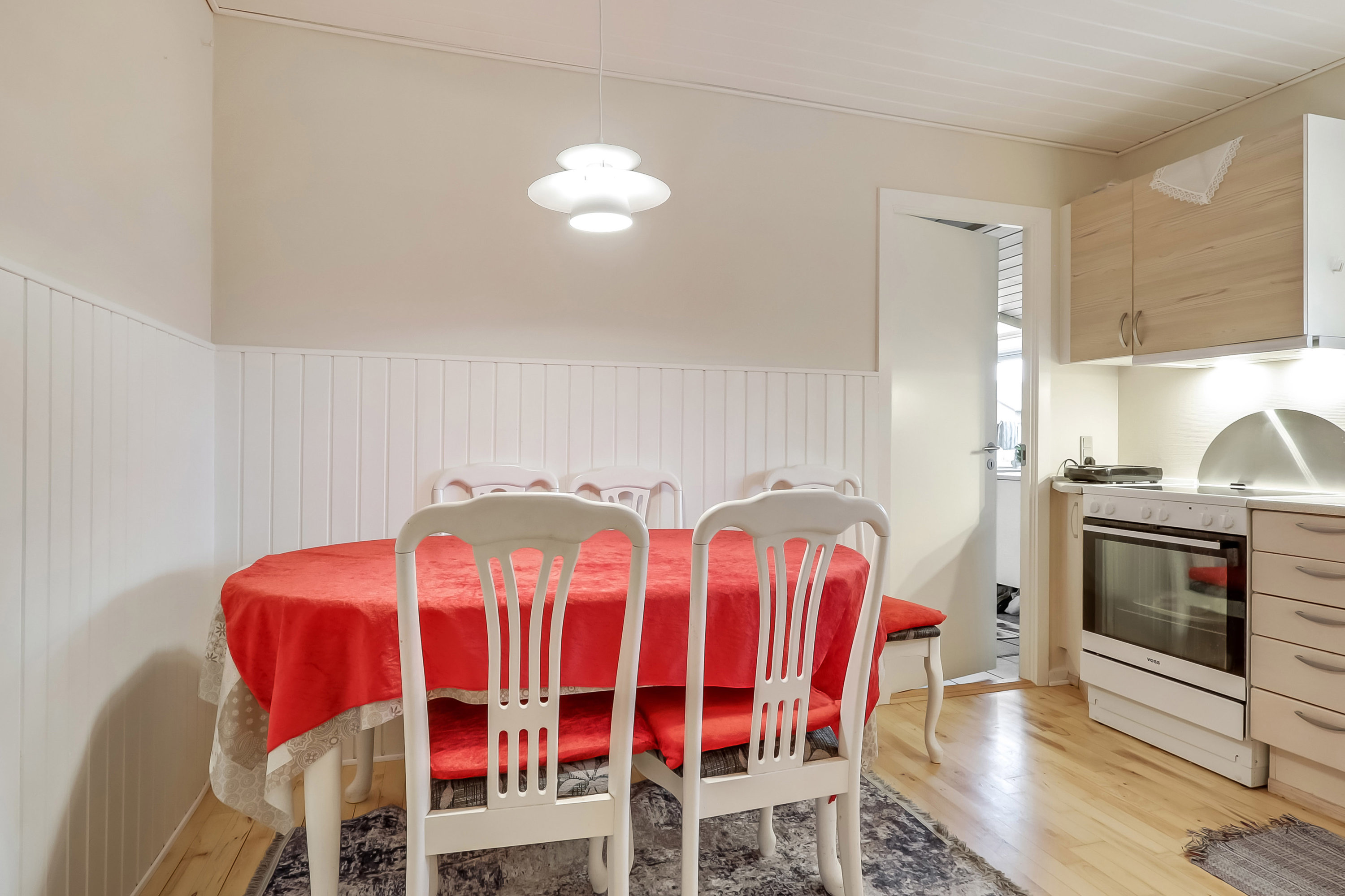 Fremhævet køkken billede i fuldskærmstilstand. Billede af Walkendorffsvej 29, Tved, 5700 Svendborg