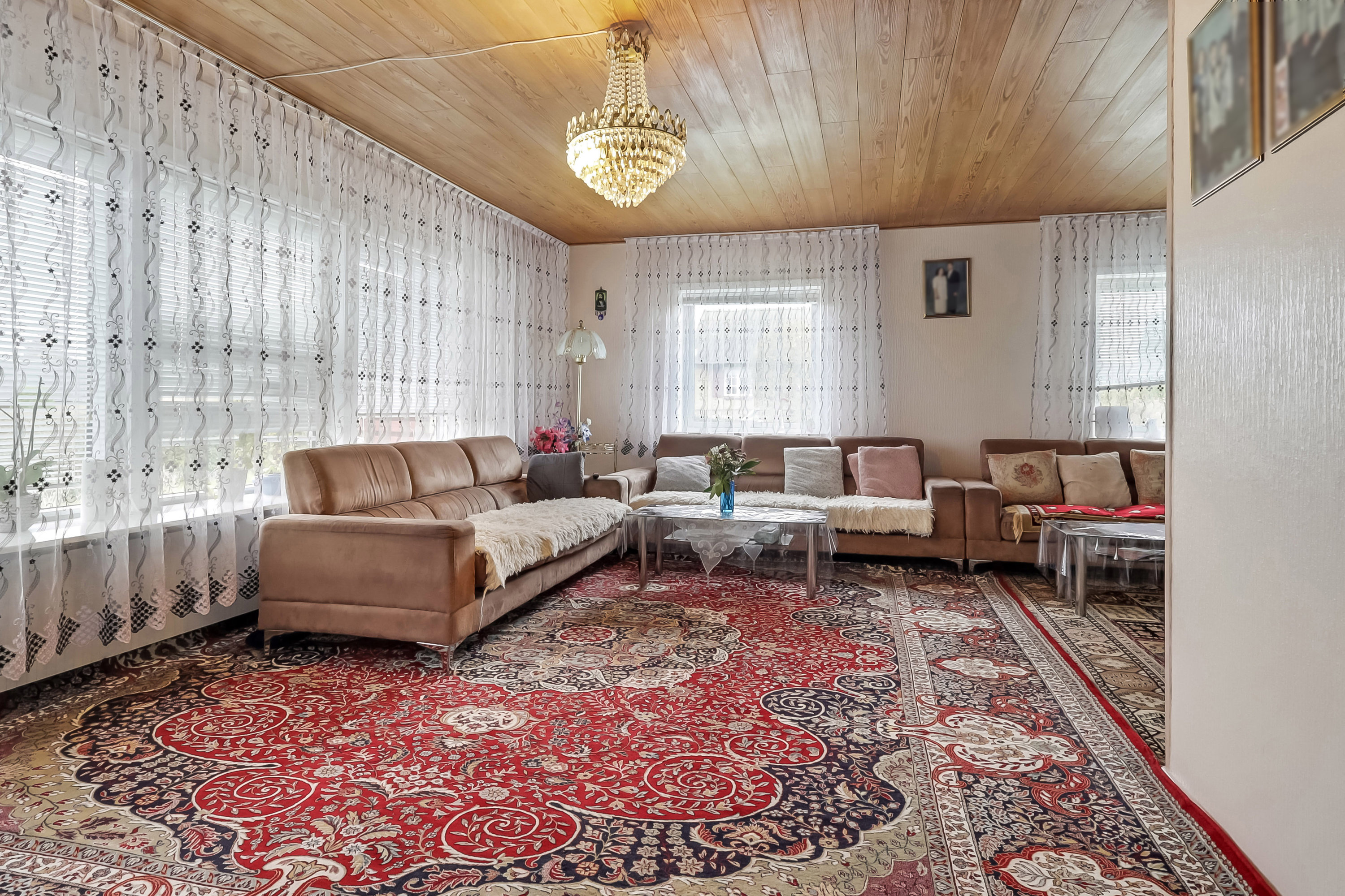 Fremhævet stue billede i fuldskærmstilstand. Billede af Walkendorffsvej 29, Tved, 5700 Svendborg