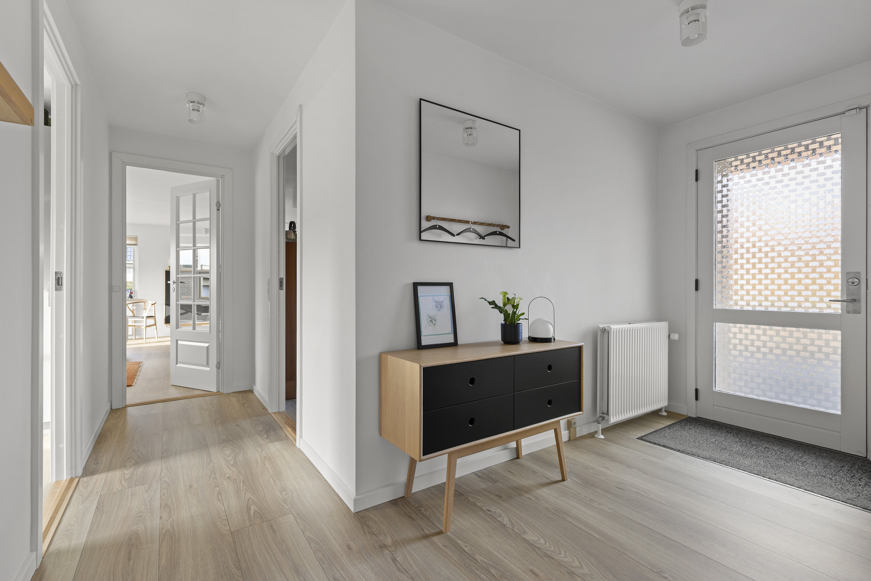 Miniaturebillede 2: entré. Billede af Smedevænget 2, Høm, 4100 Ringsted