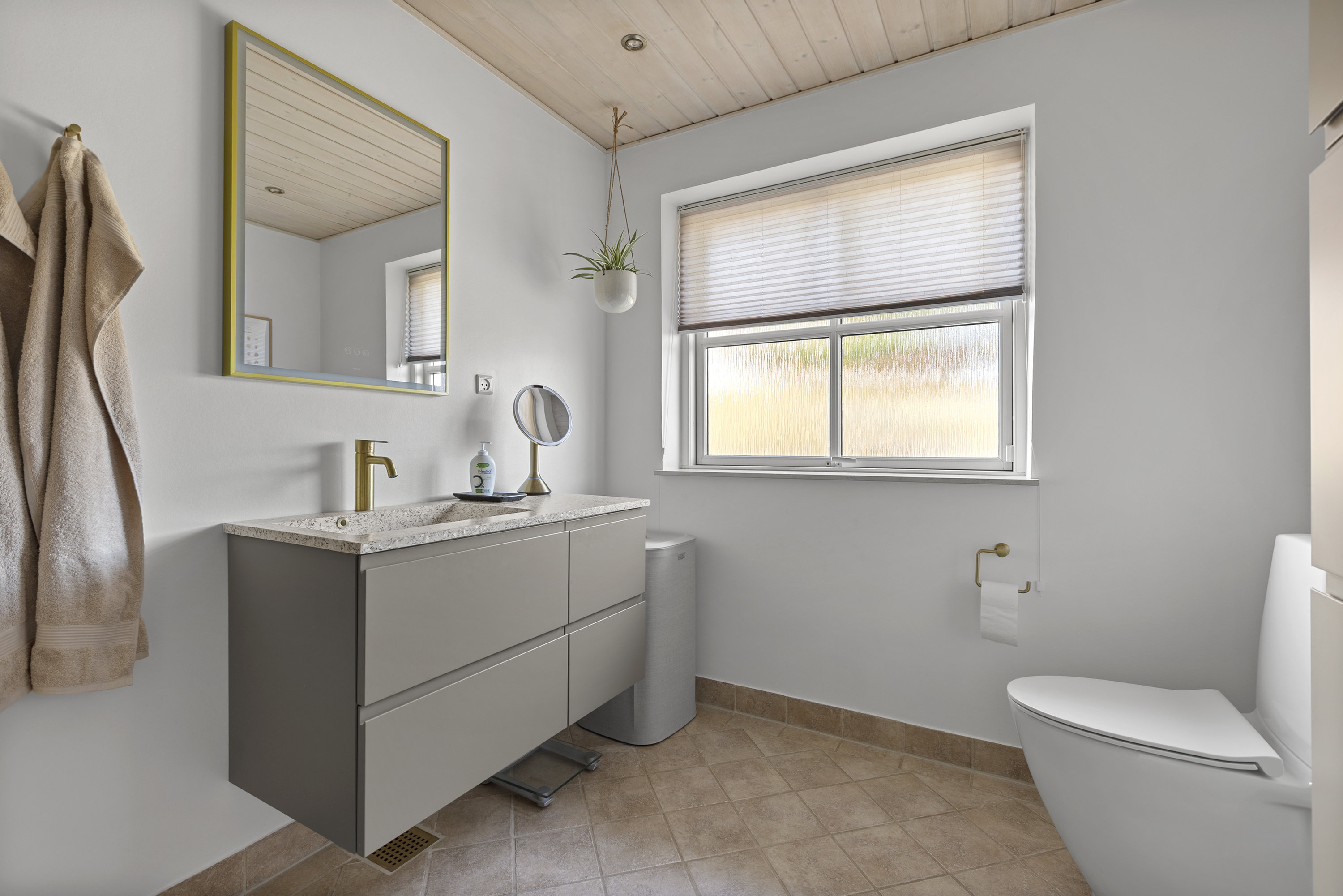 Fremhævet badeværelse billede i fuldskærmstilstand. Billede af Smedevænget 2, Høm, 4100 Ringsted