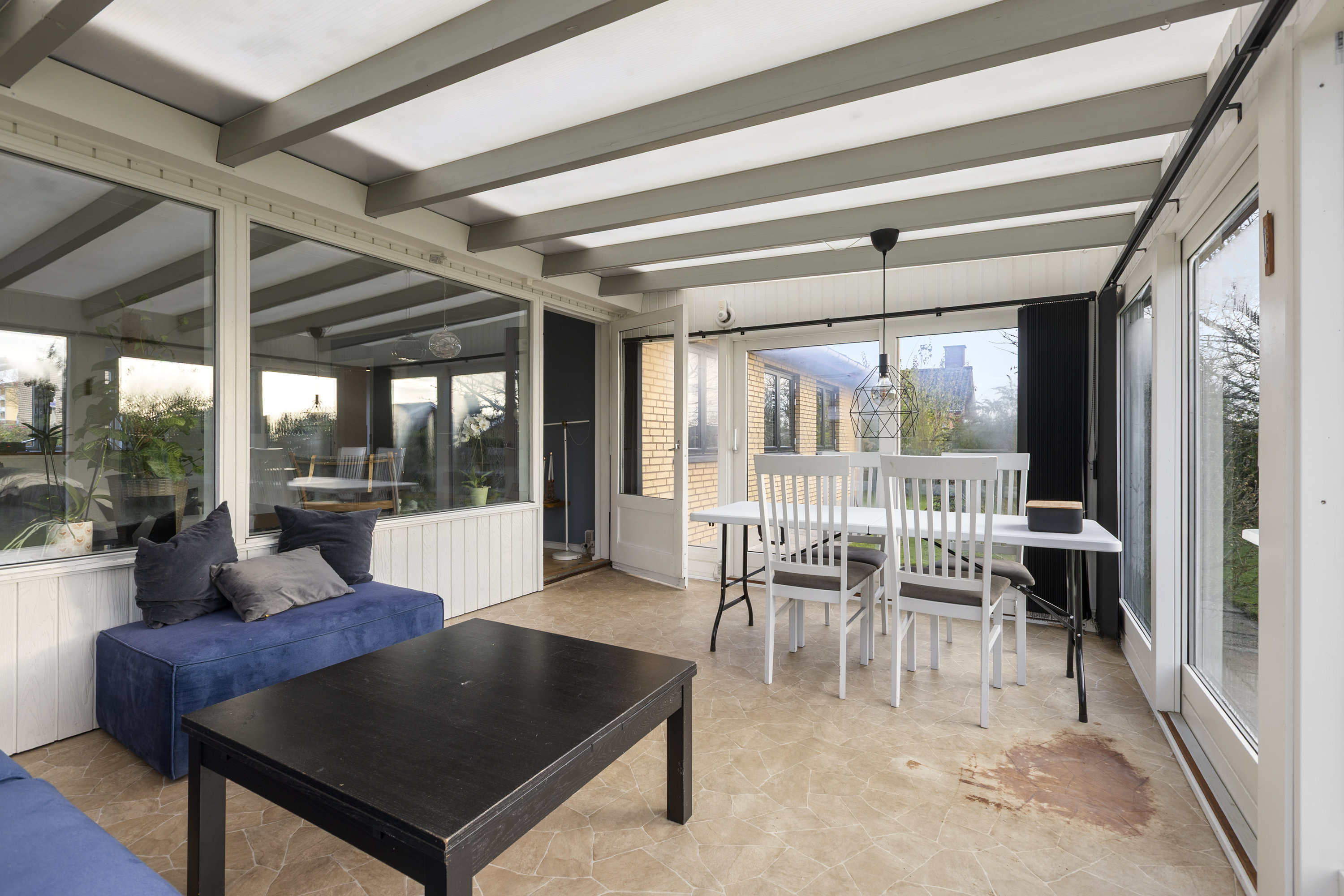 Fremhævet udestue billede i fuldskærmstilstand. Billede af Vibevej 34, 4100 Ringsted