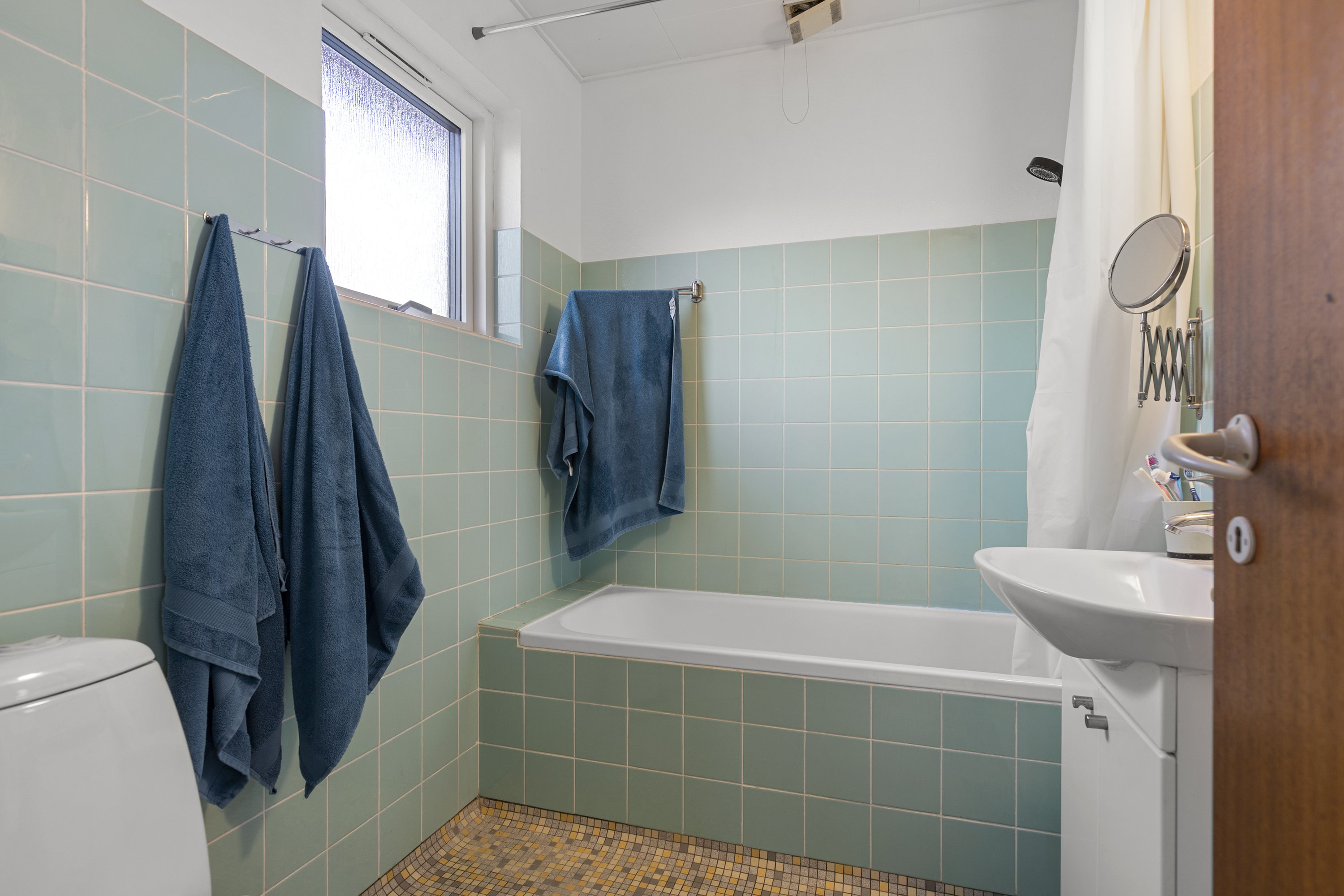 Fremhævet badeværelse billede i fuldskærmstilstand. Billede af Vibevej 34, 4100 Ringsted