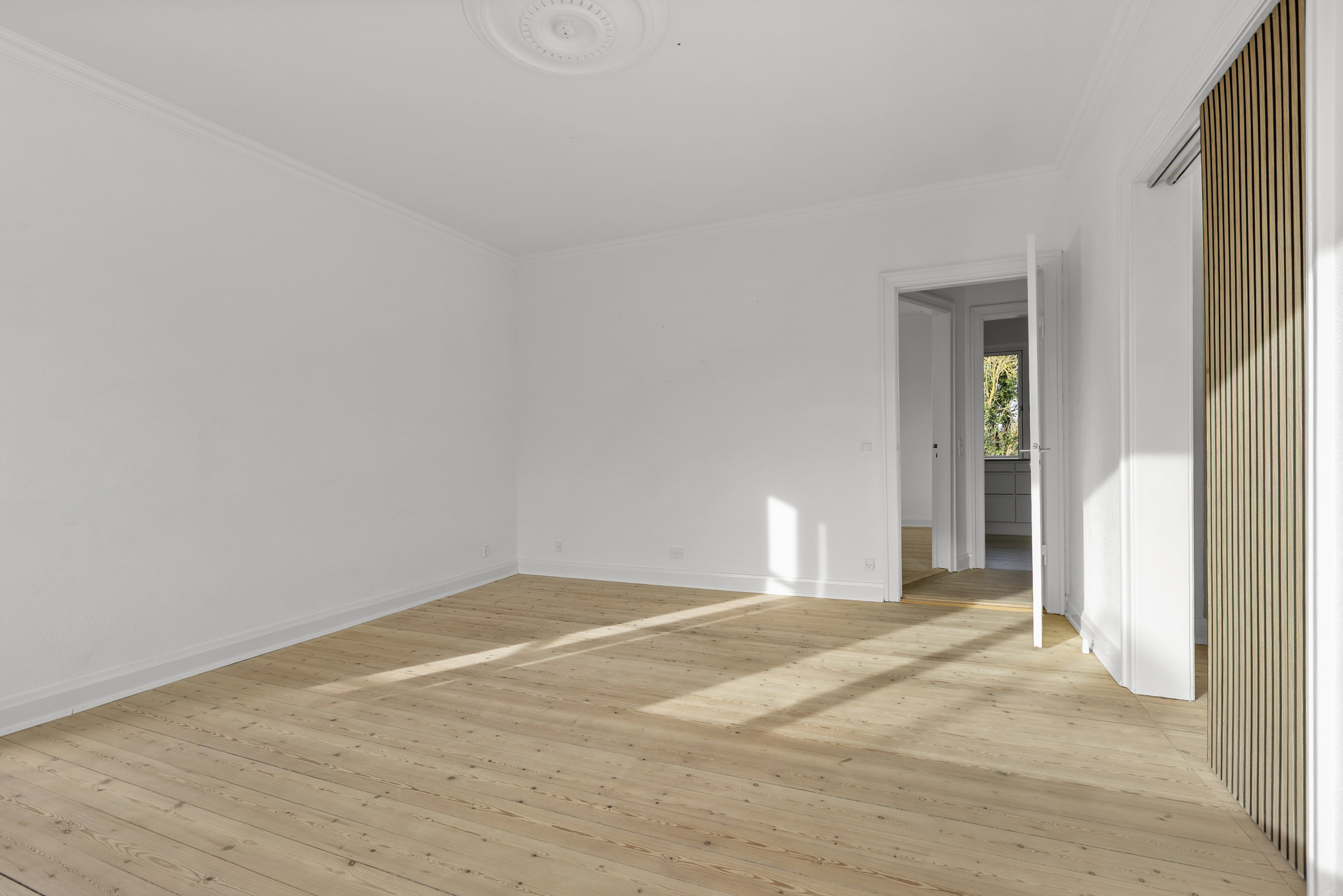 Fremhævet stue billede i fuldskærmstilstand. Billede af Ingemannsvej 19, 4200 Slagelse