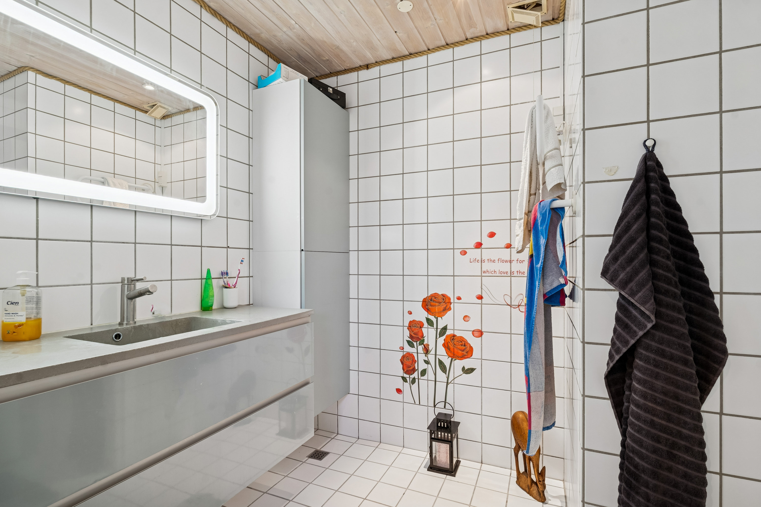 Fremhævet badeværelse billede i fuldskærmstilstand. Billede af Moseparken 68, 8722 Hedensted