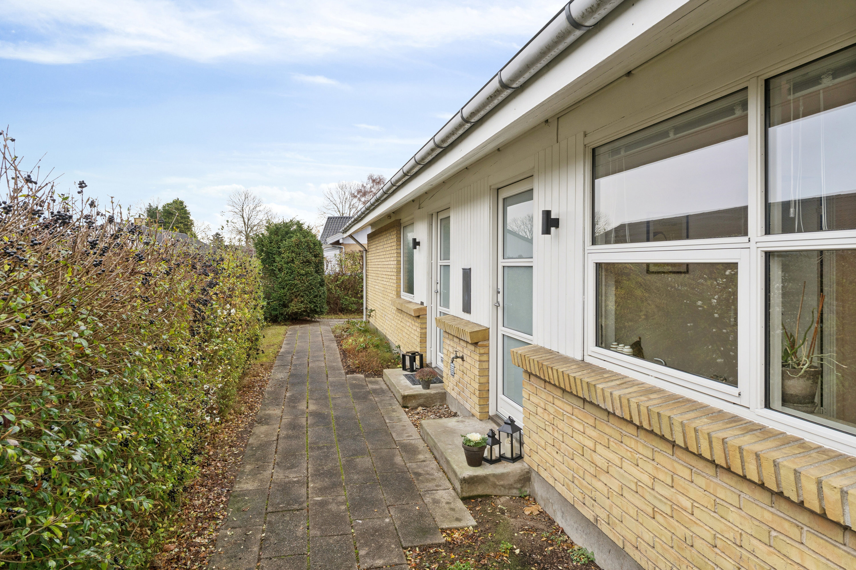 Fremhævet indgang billede i fuldskærmstilstand. Billede af Bøgehaven 4, 2980 Kokkedal