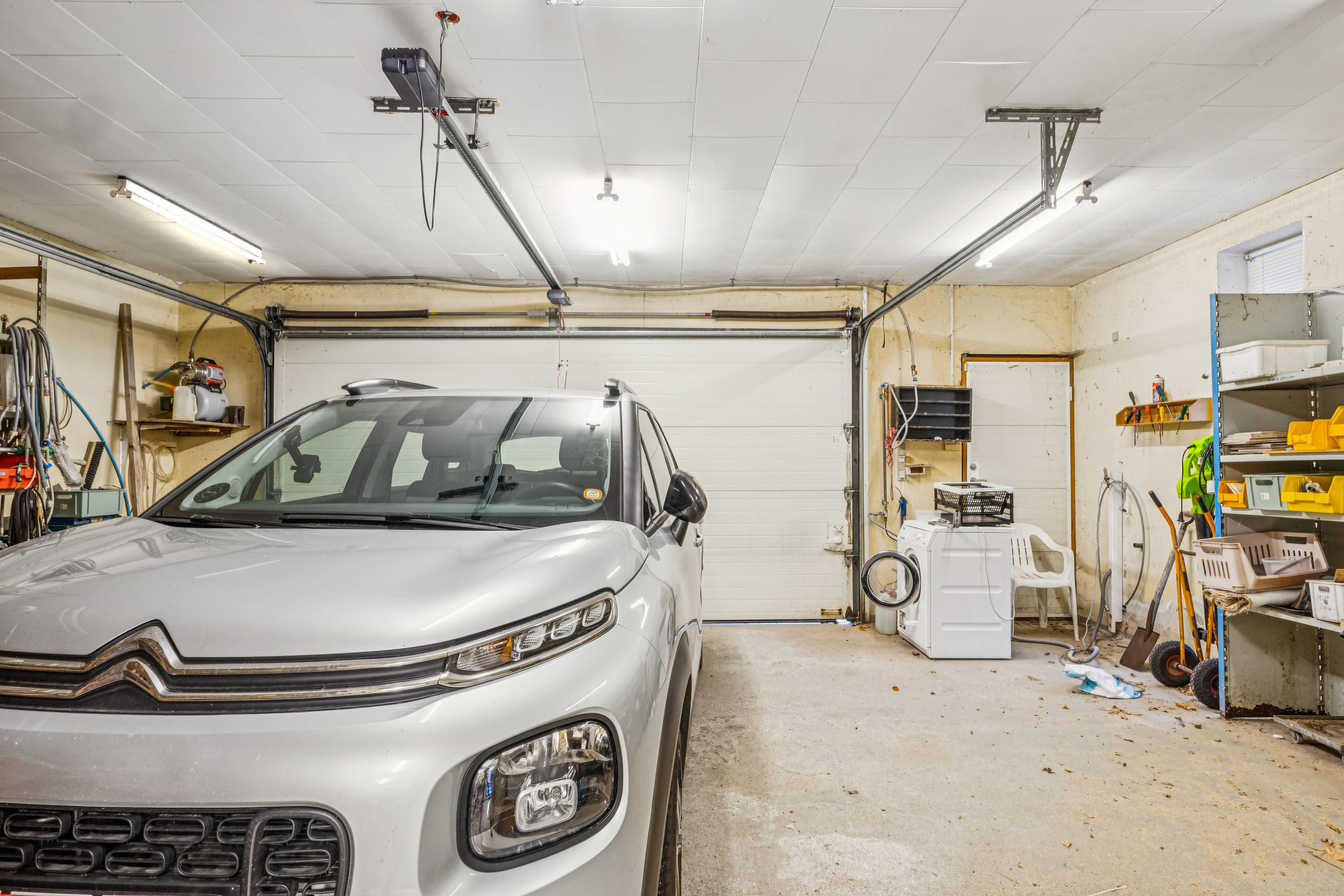 Fremhævet garage billede i fuldskærmstilstand. Billede af Dyssevej 1, Sæby, 4270 Høng