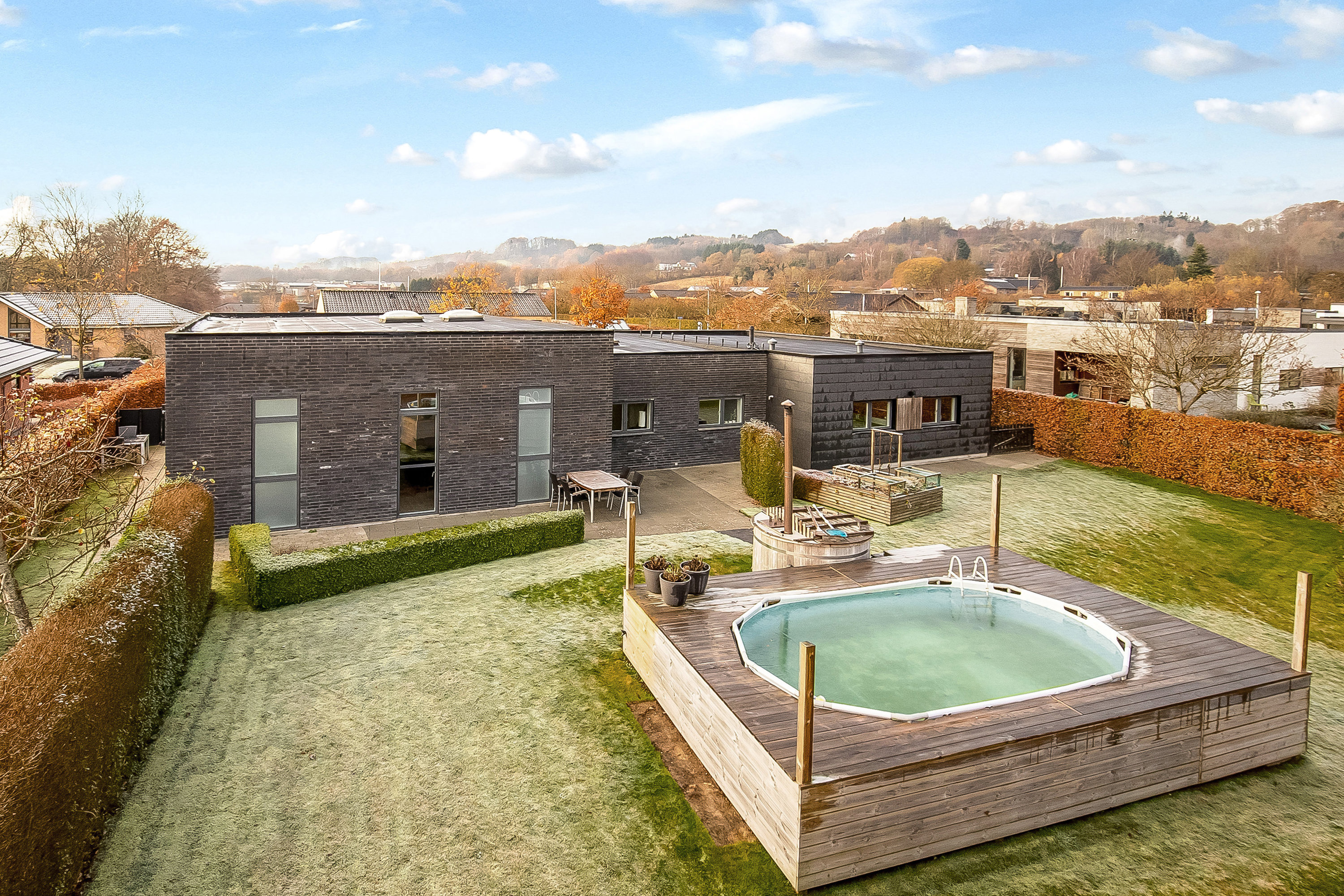 Fremhævet mastefoto billede i fuldskærmstilstand. Billede af Stenagervænget 8, 7100 Vejle