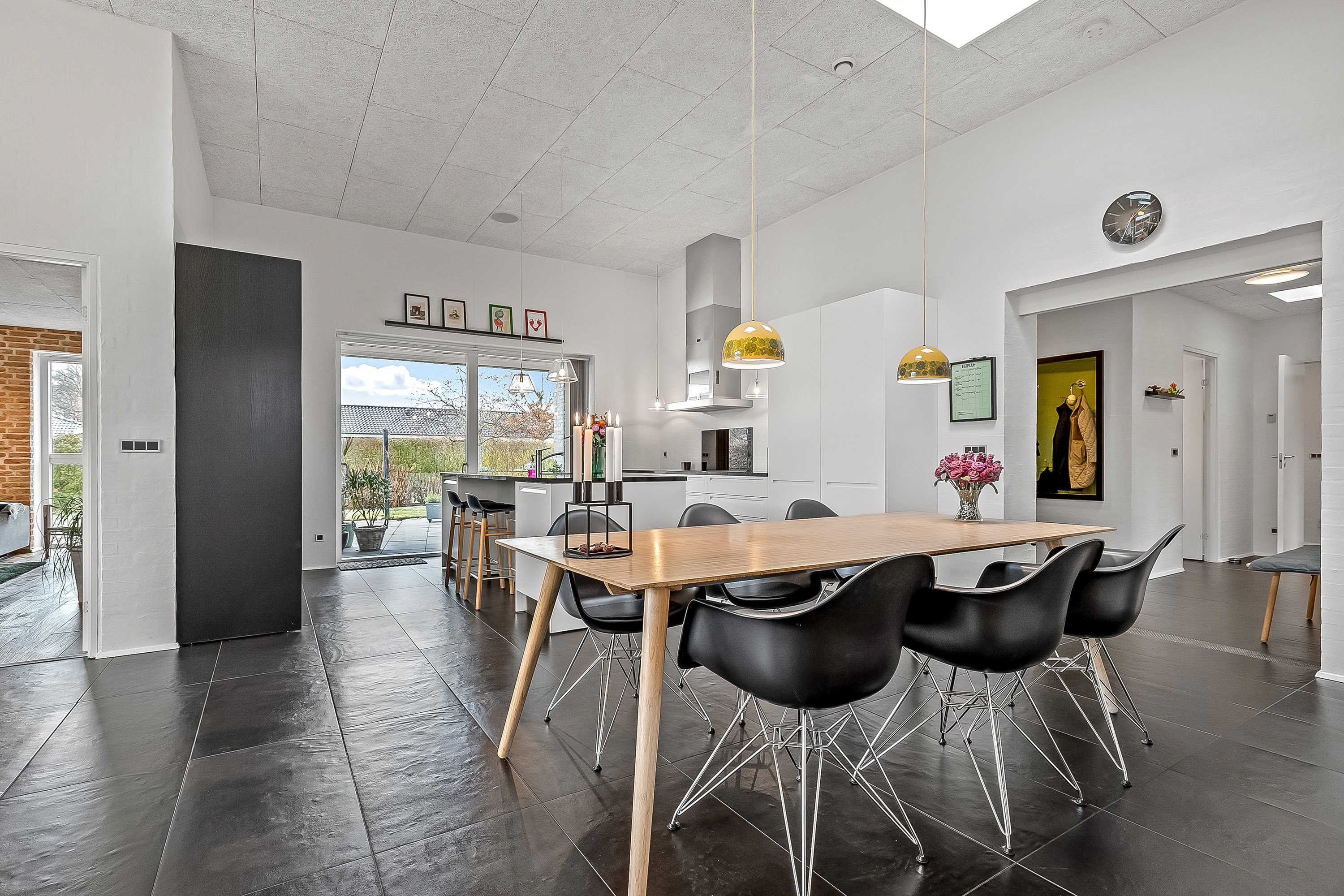 Fremhævet alrum billede i fuldskærmstilstand. Billede af Stenagervænget 8, 7100 Vejle