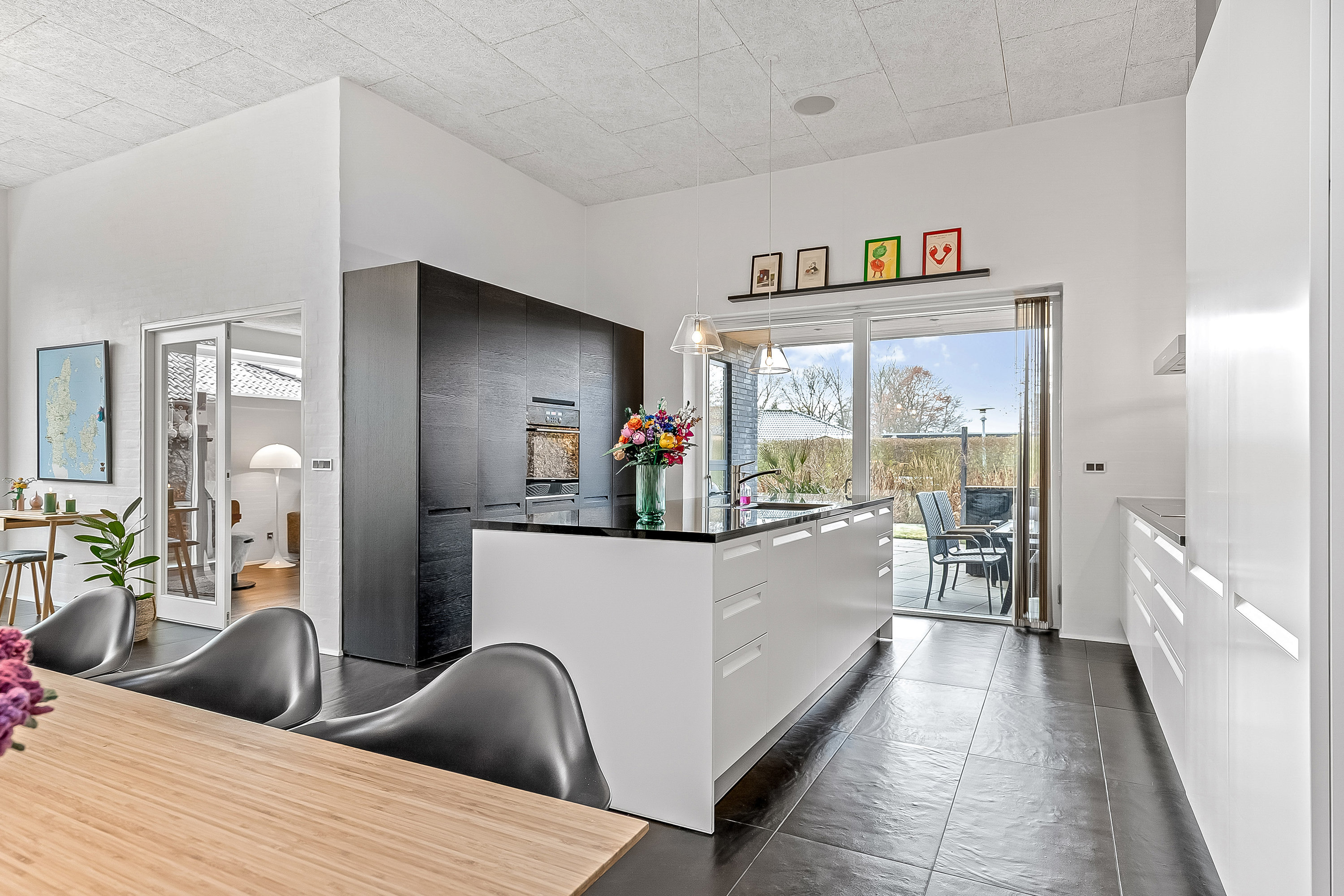 Fremhævet køkken billede i fuldskærmstilstand. Billede af Stenagervænget 8, 7100 Vejle