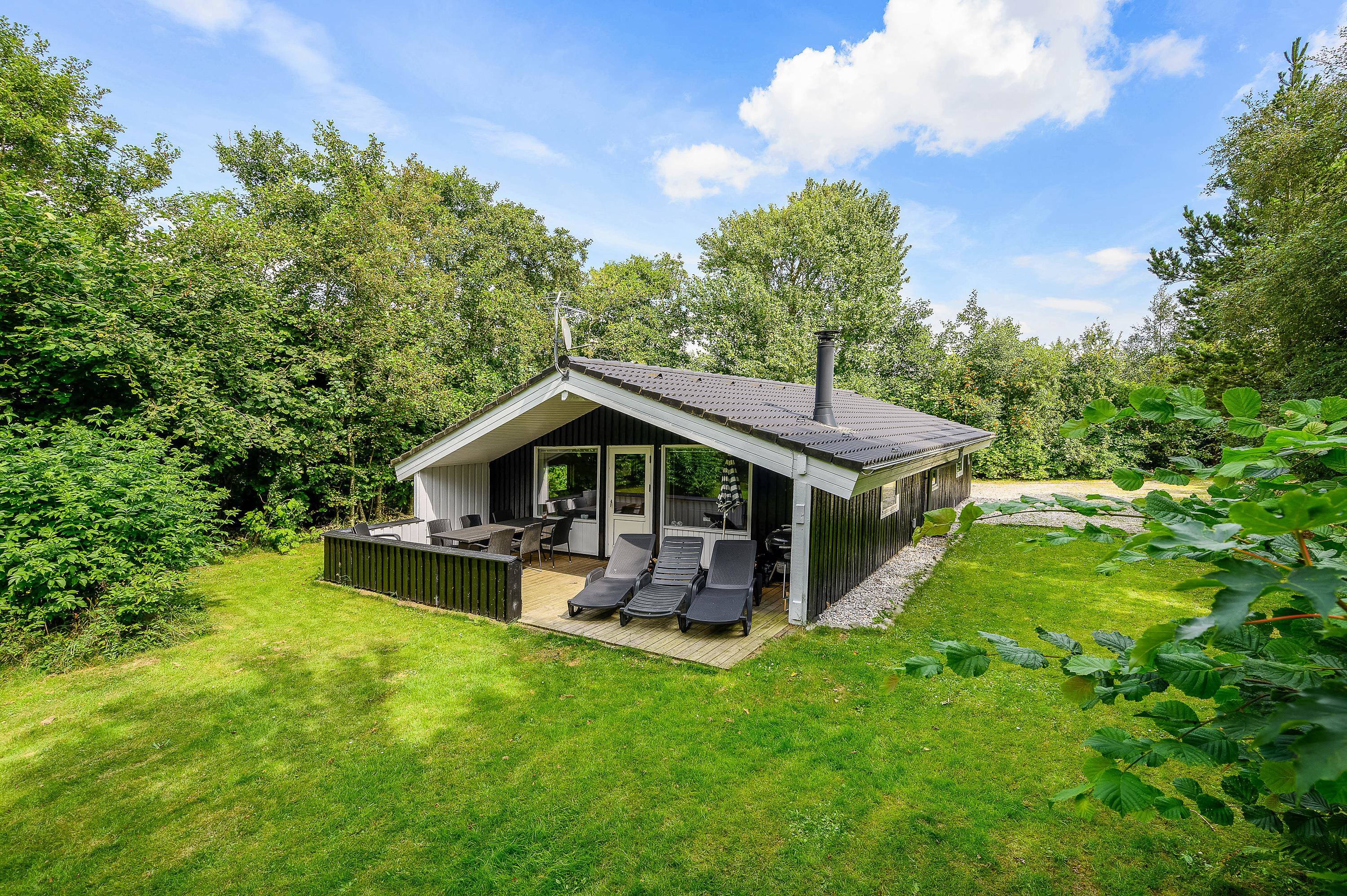 Fritidshus på Risbjergvej 11, Lodbj Hede, 6950 Ringkøbing