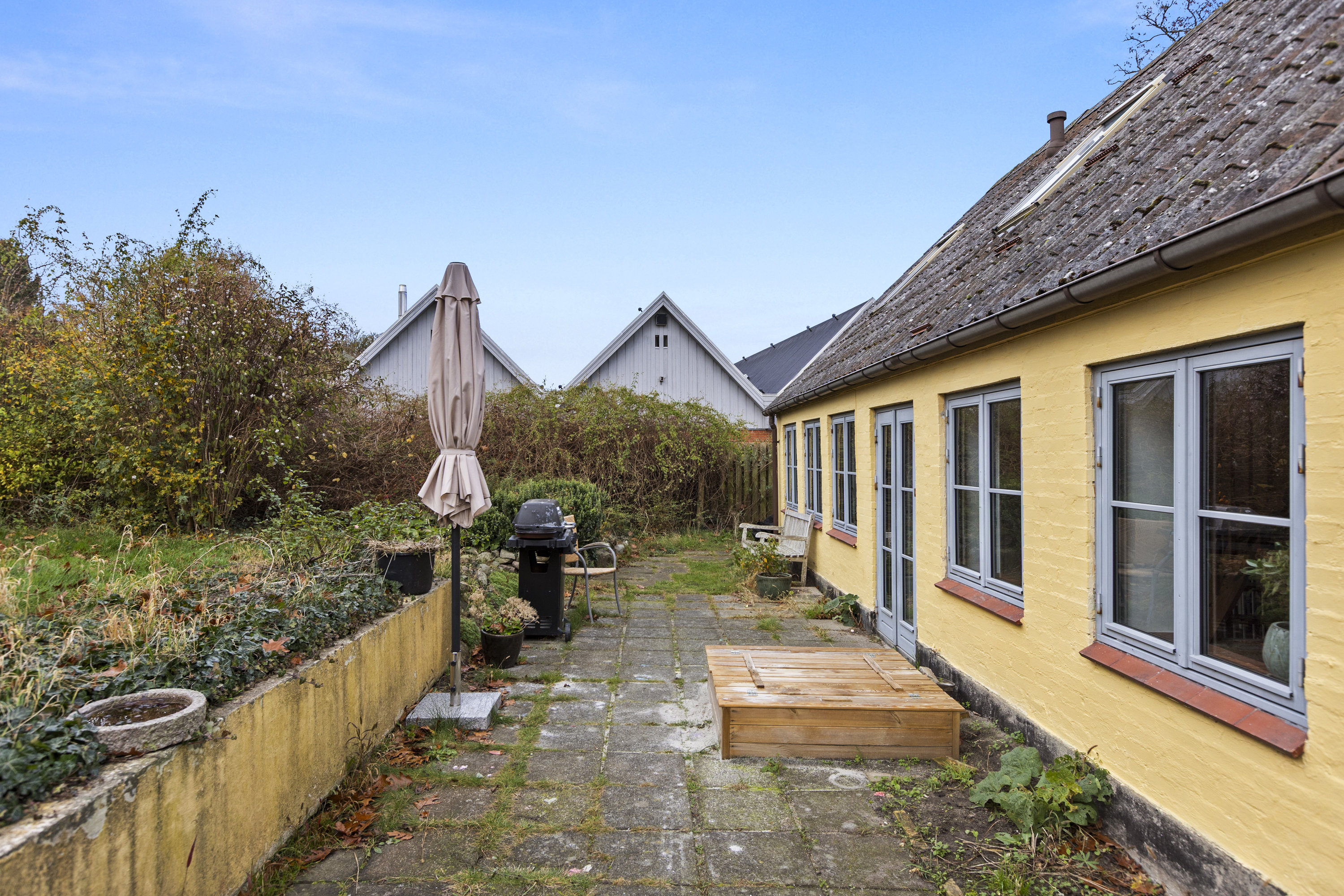 Fremhævet terrasse billede i fuldskærmstilstand. Billede af Raklev Skillevej 61, 4400 Kalundborg