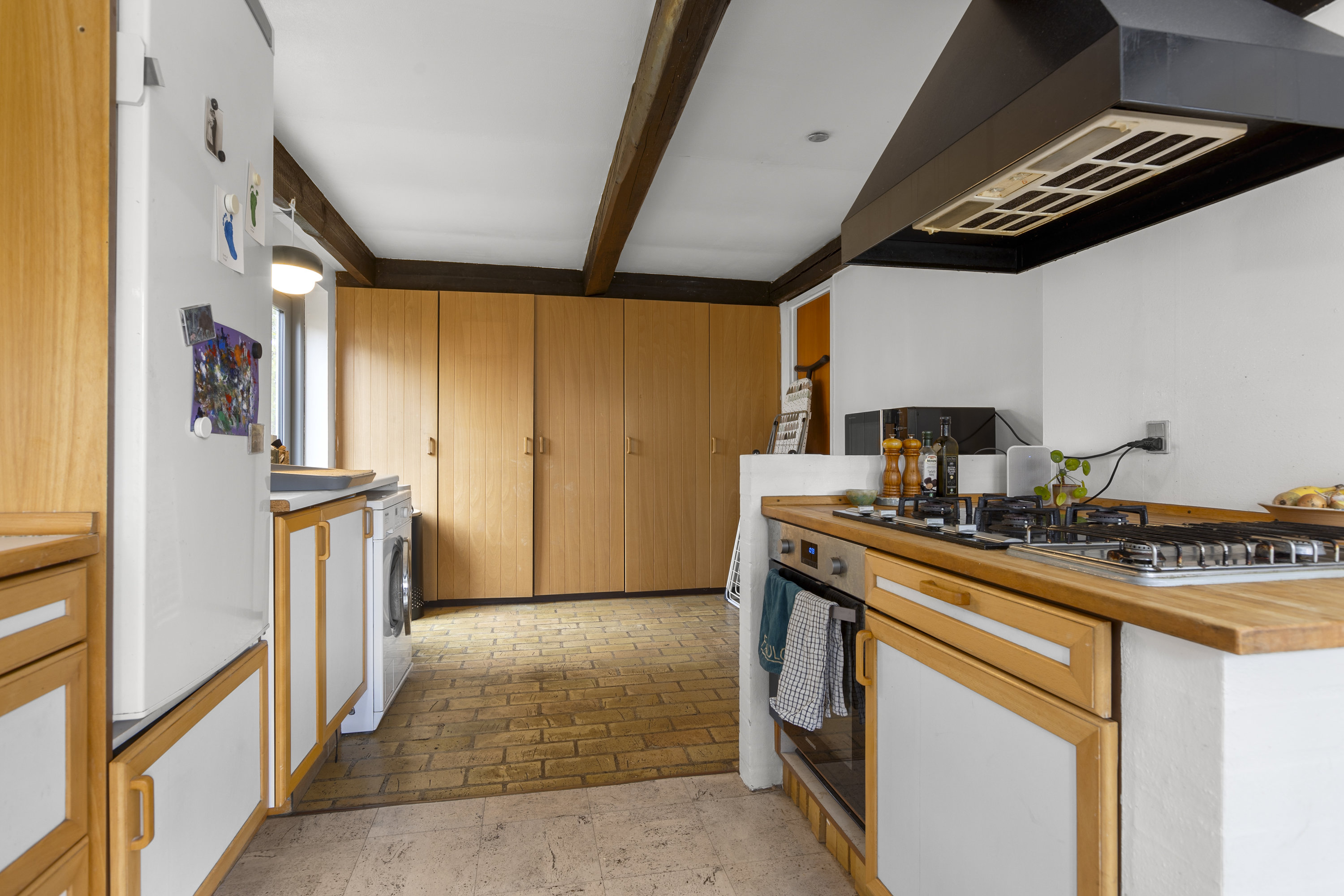 Fremhævet køkken billede i fuldskærmstilstand. Billede af Raklev Skillevej 61, 4400 Kalundborg