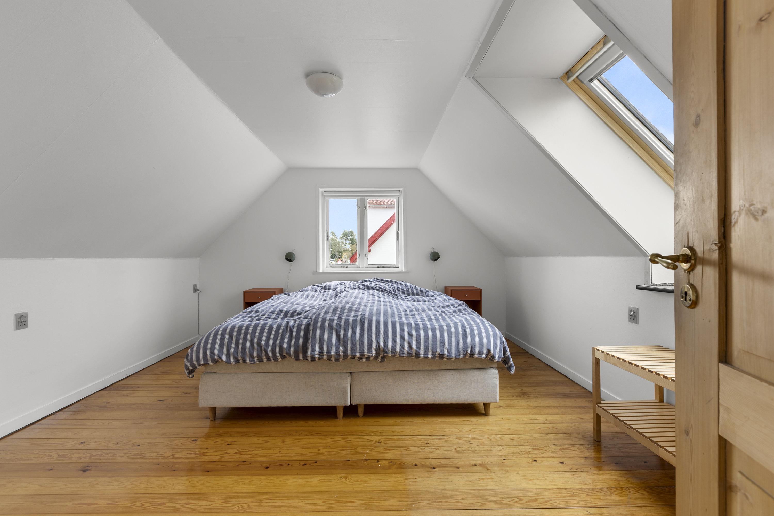 Fremhævet værelse billede i fuldskærmstilstand. Billede af Raklev Skillevej 61, 4400 Kalundborg