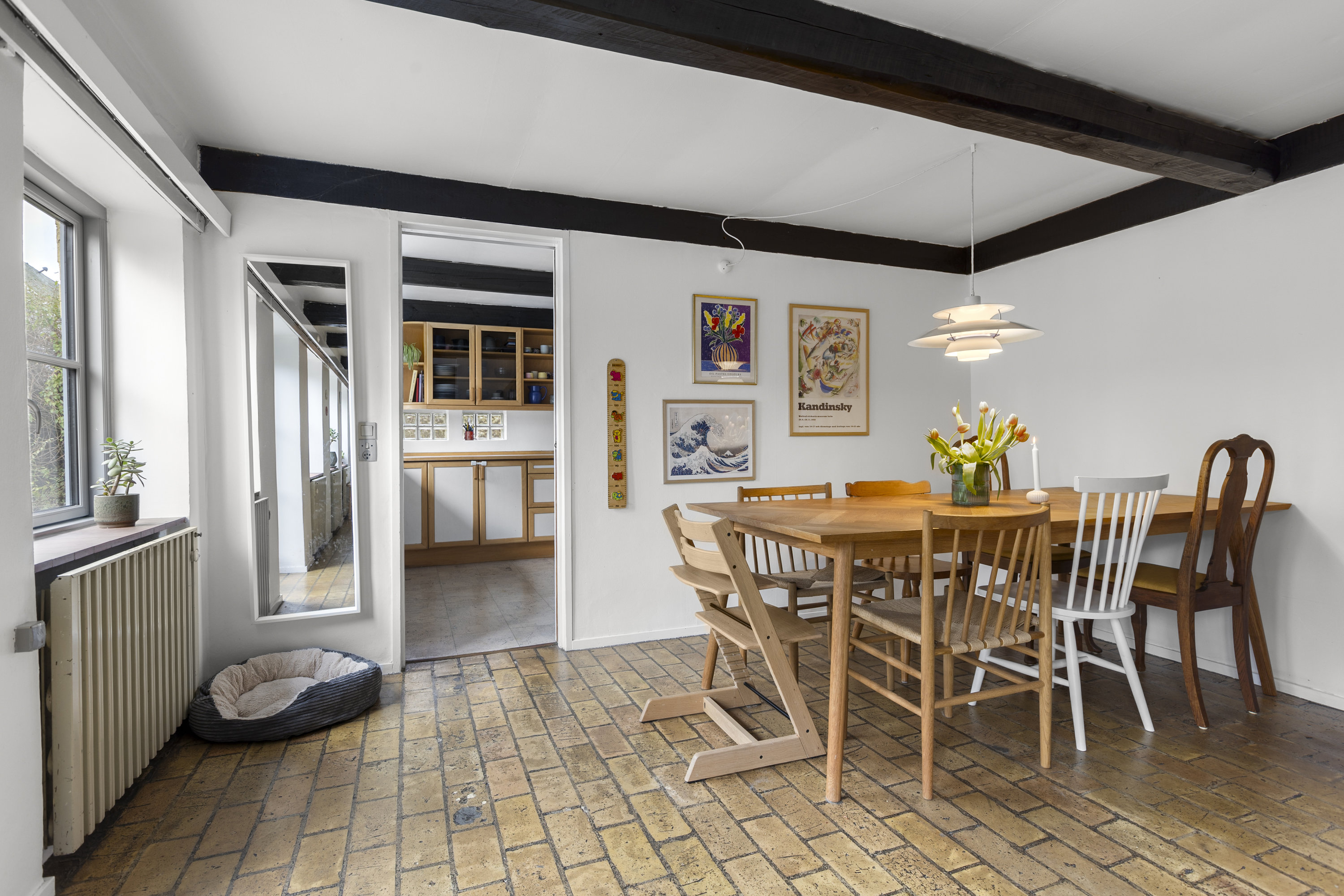 Fremhævet stue billede i fuldskærmstilstand. Billede af Raklev Skillevej 61, 4400 Kalundborg