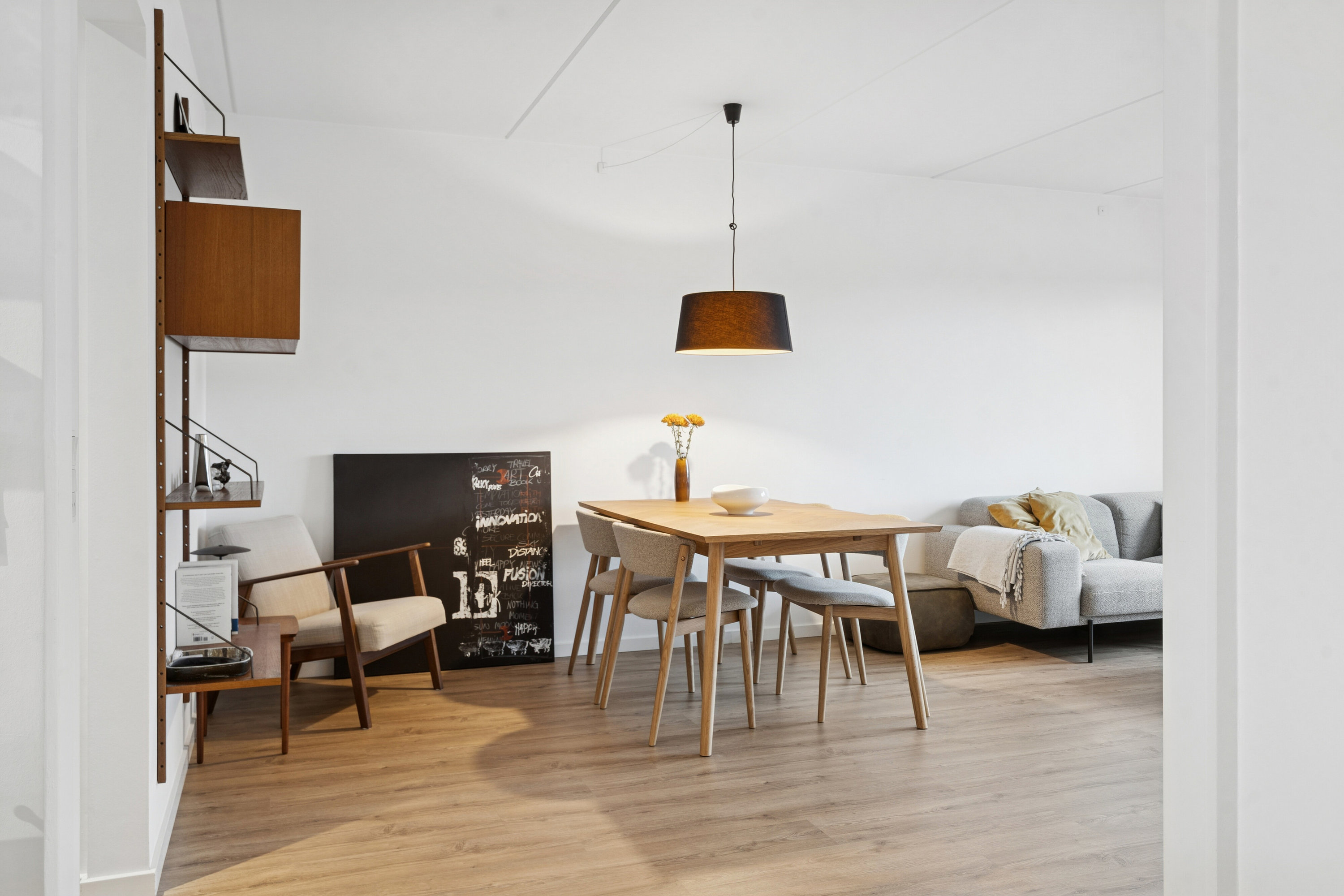 Miniaturebillede 2: spisestue. Billede af Bredstedgade 38, 2. 2., 5000 Odense C