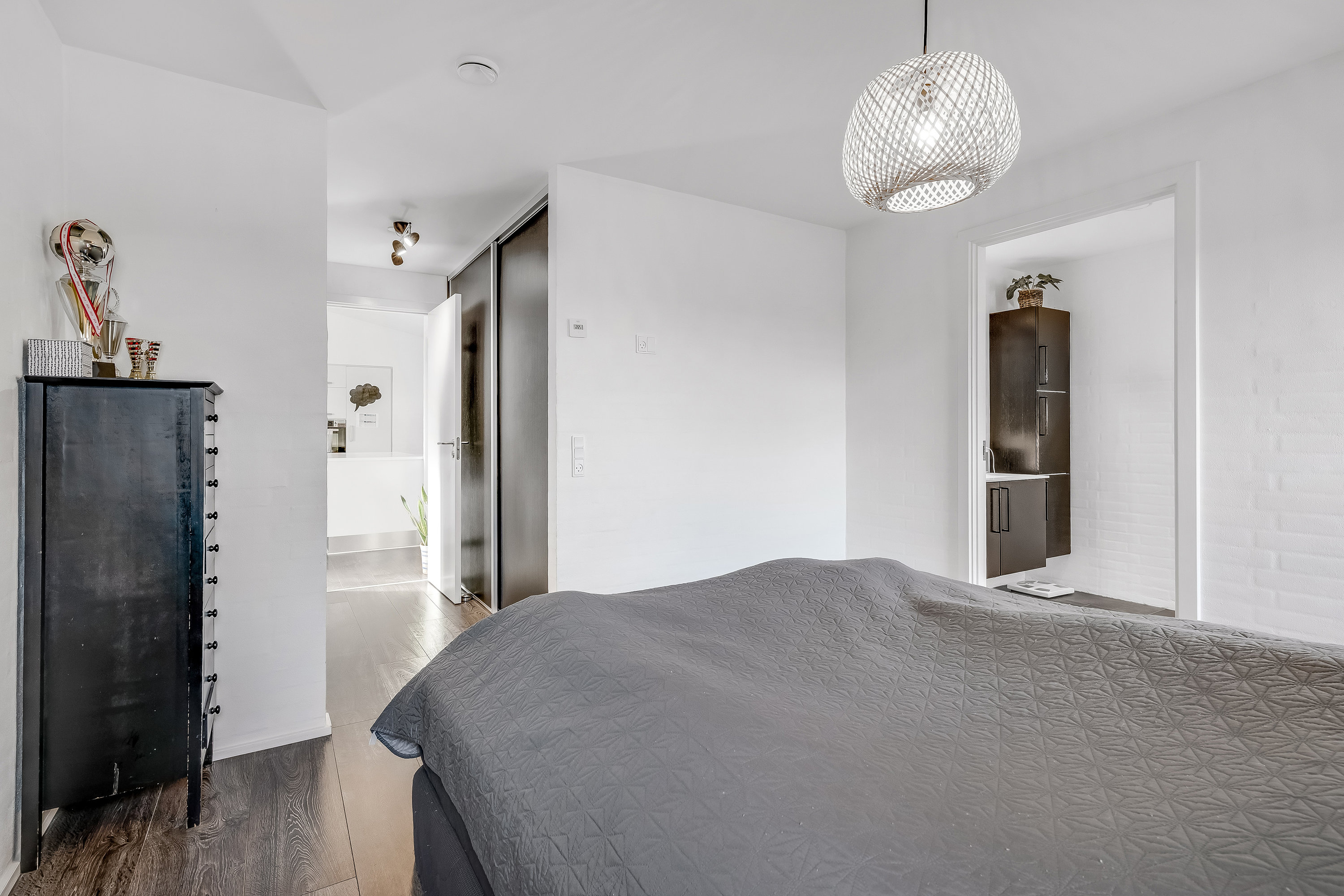 Fremhævet soveværelse billede i fuldskærmstilstand. Billede af Under Egen 45, Halgårde, 7500 Holstebro