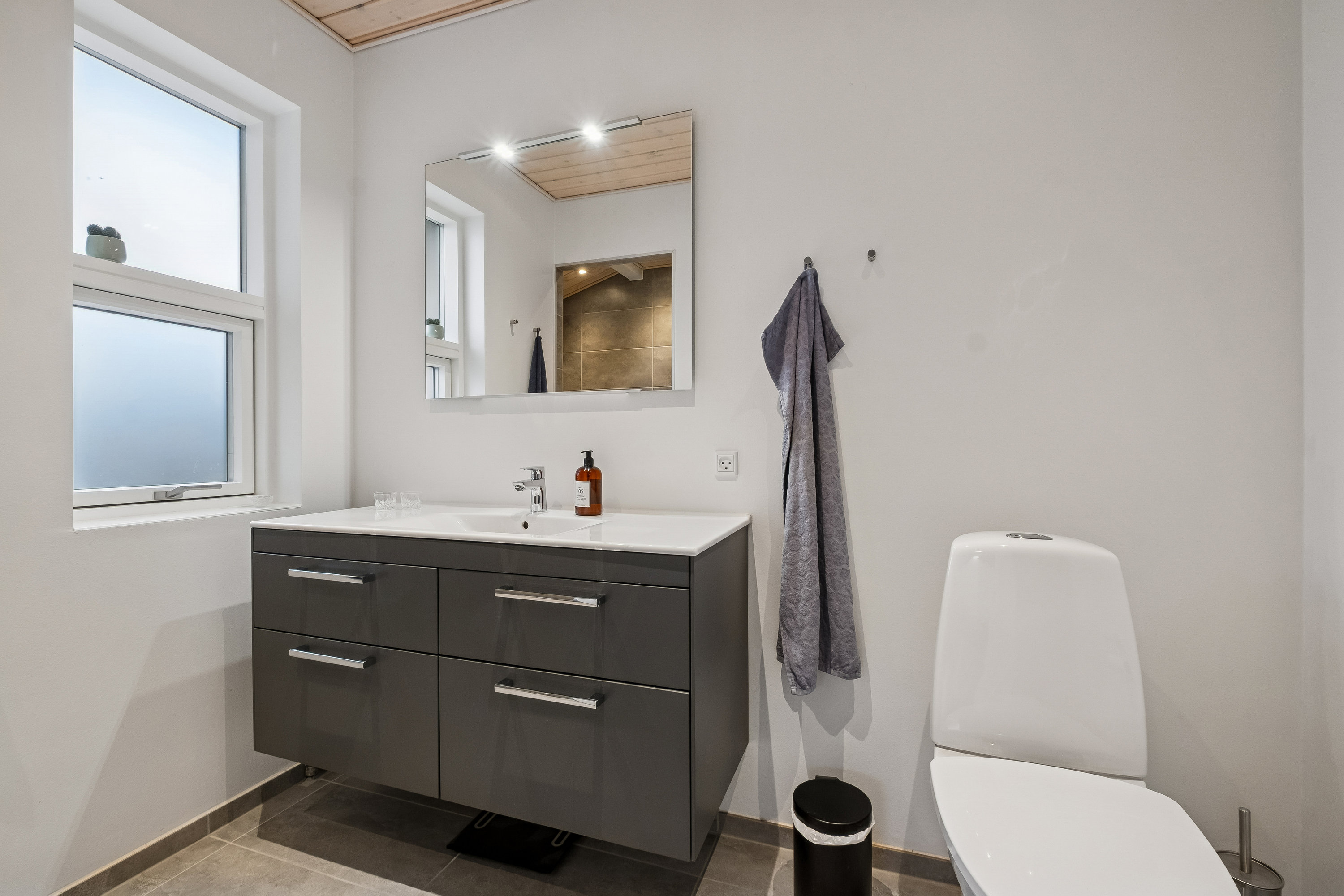 Fremhævet badeværelse billede i fuldskærmstilstand. Billede af Ærtevej 6, Tyrsted, 8700 Horsens