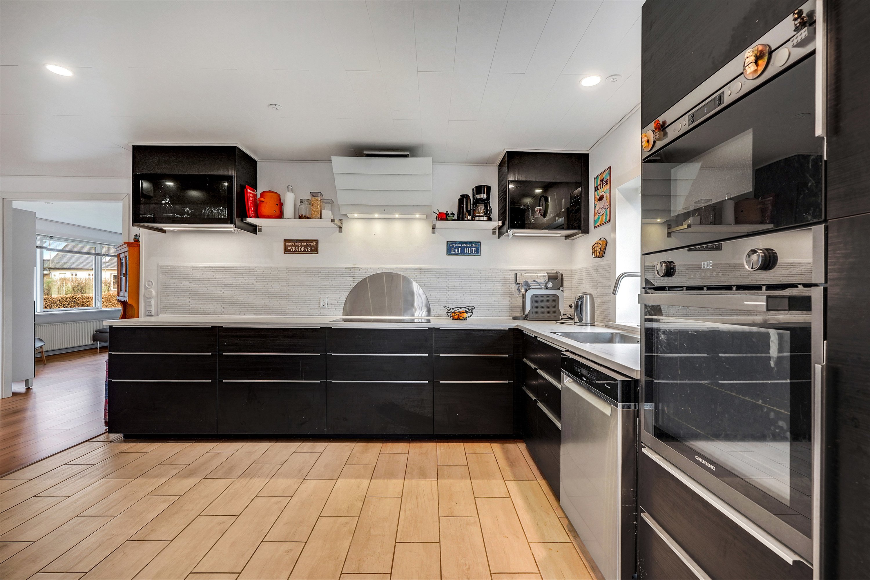 Fremhævet køkken billede i fuldskærmstilstand. Billede af Skjoldbjergvej 6B, 6623 Vorbasse