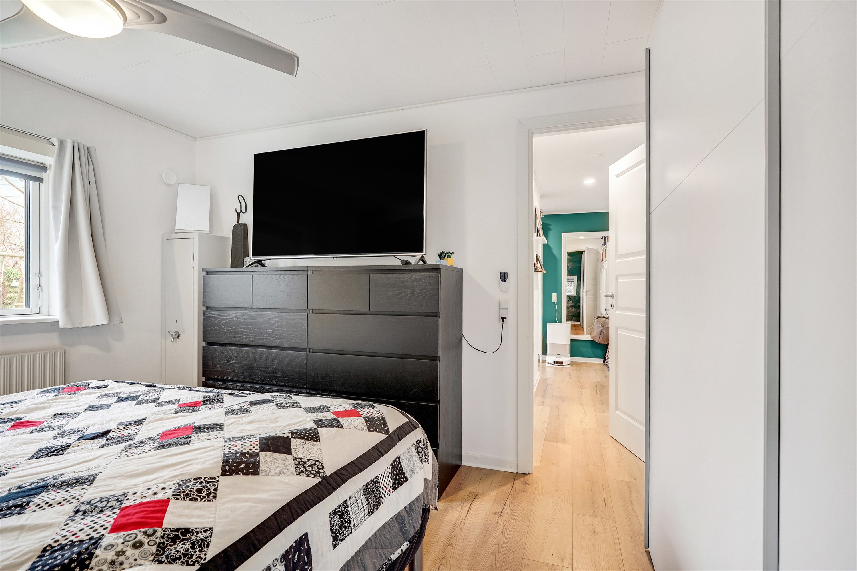 Fremhævet soveværelse billede i fuldskærmstilstand. Billede af Skjoldbjergvej 6B, 6623 Vorbasse