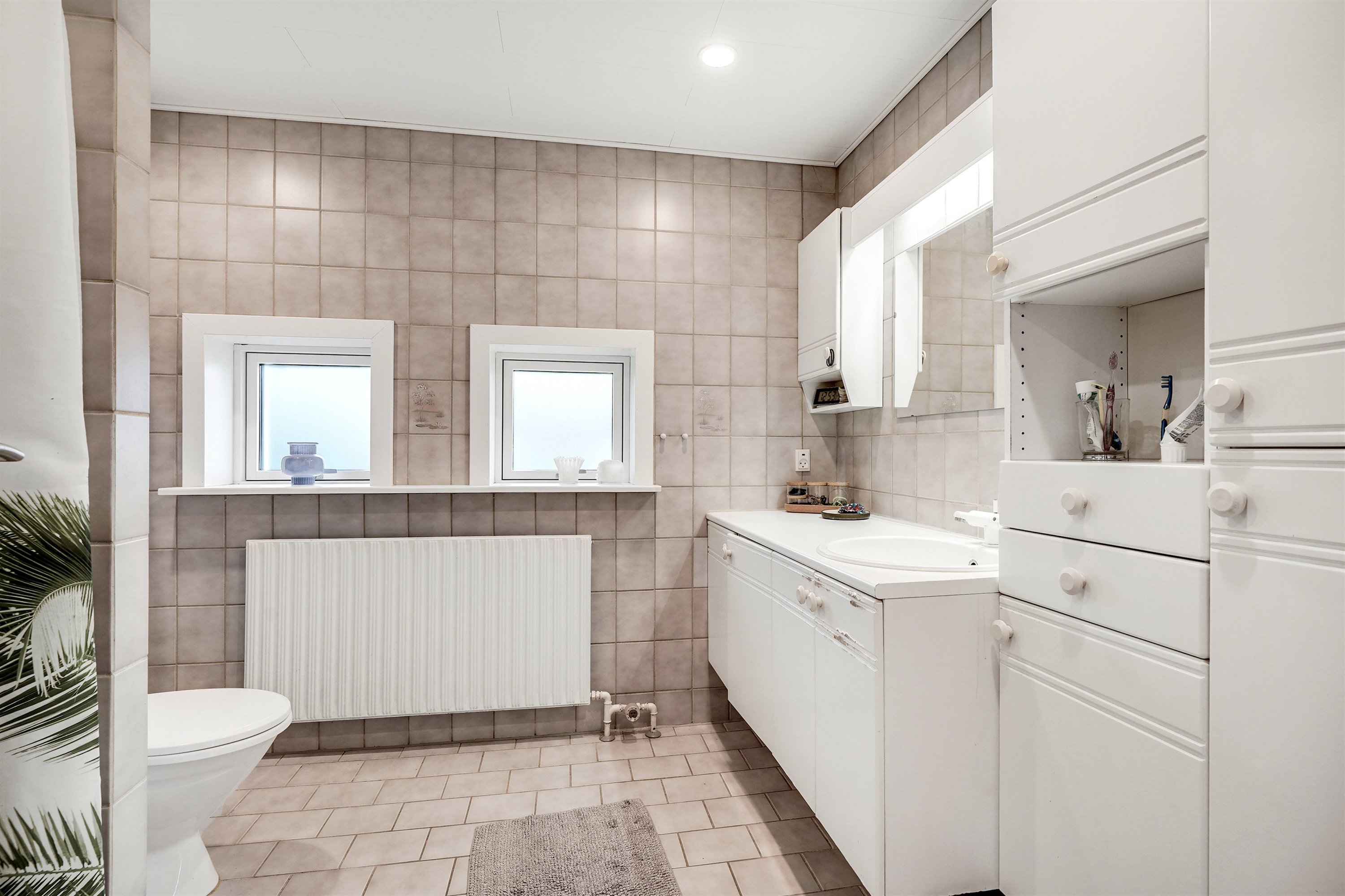 Fremhævet badeværelse billede i fuldskærmstilstand. Billede af Skjoldbjergvej 6B, 6623 Vorbasse