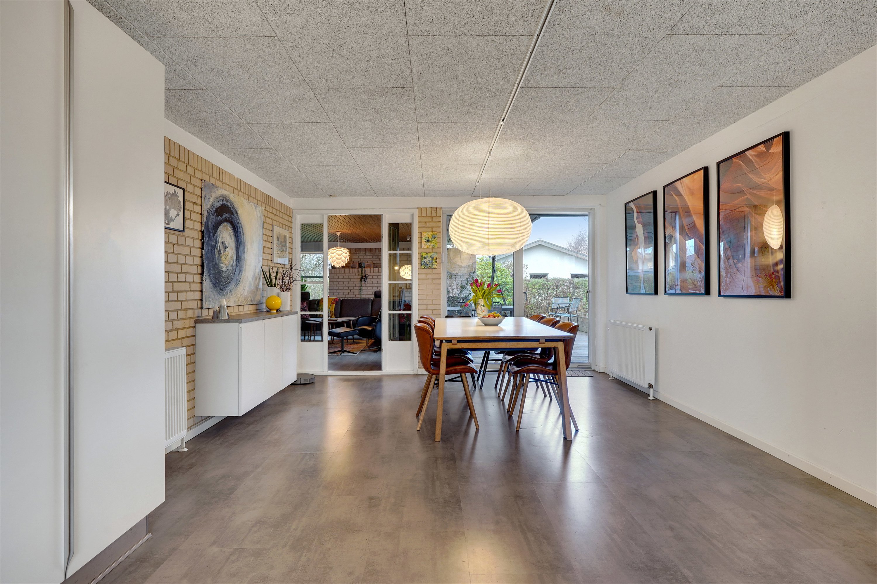 Fremhævet spisestue billede i fuldskærmstilstand. Billede af Toften 47, 7190 Billund