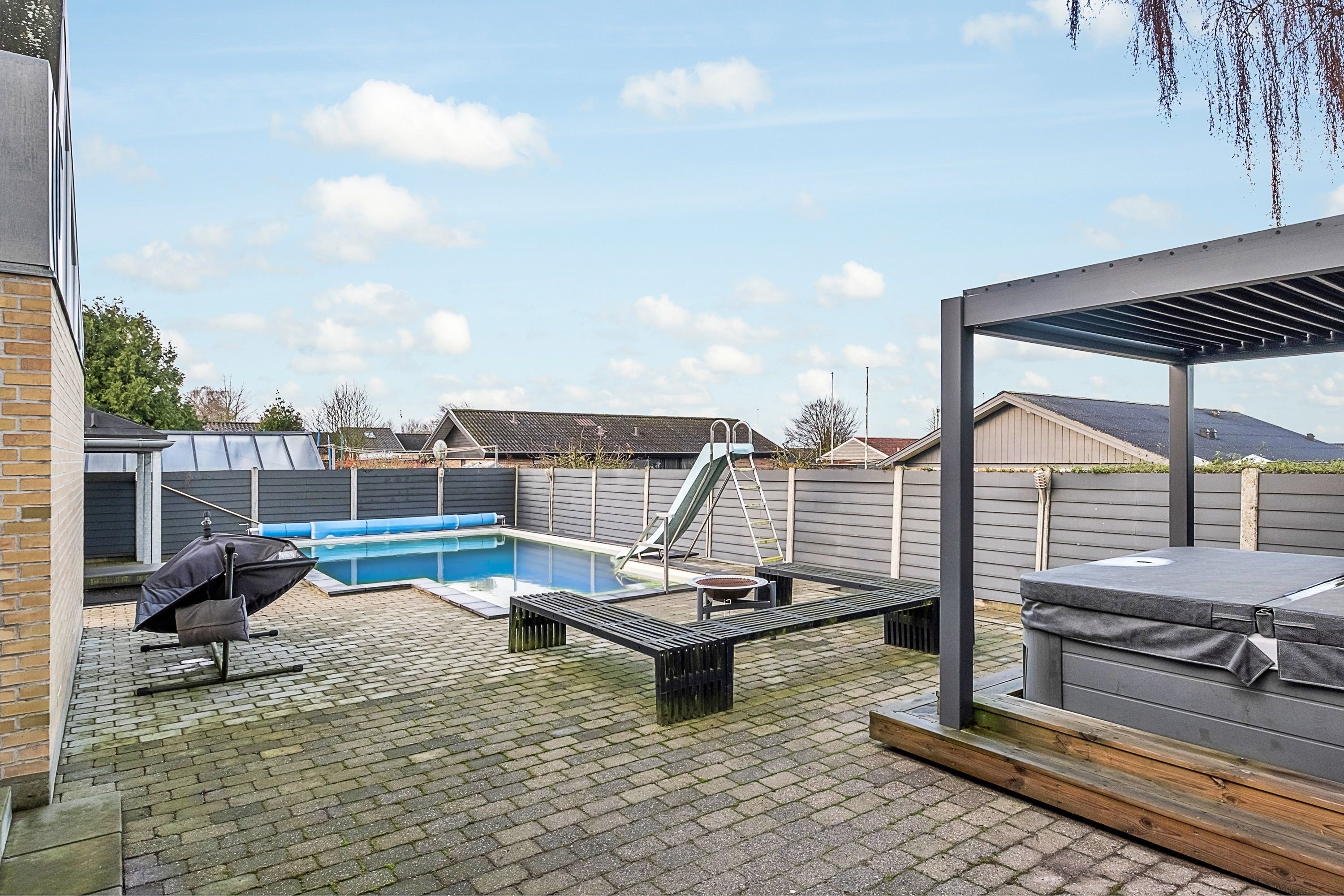 Fremhævet  billede i fuldskærmstilstand. Billede af Trojavej 14, Hårup, 8530 Hjortshøj