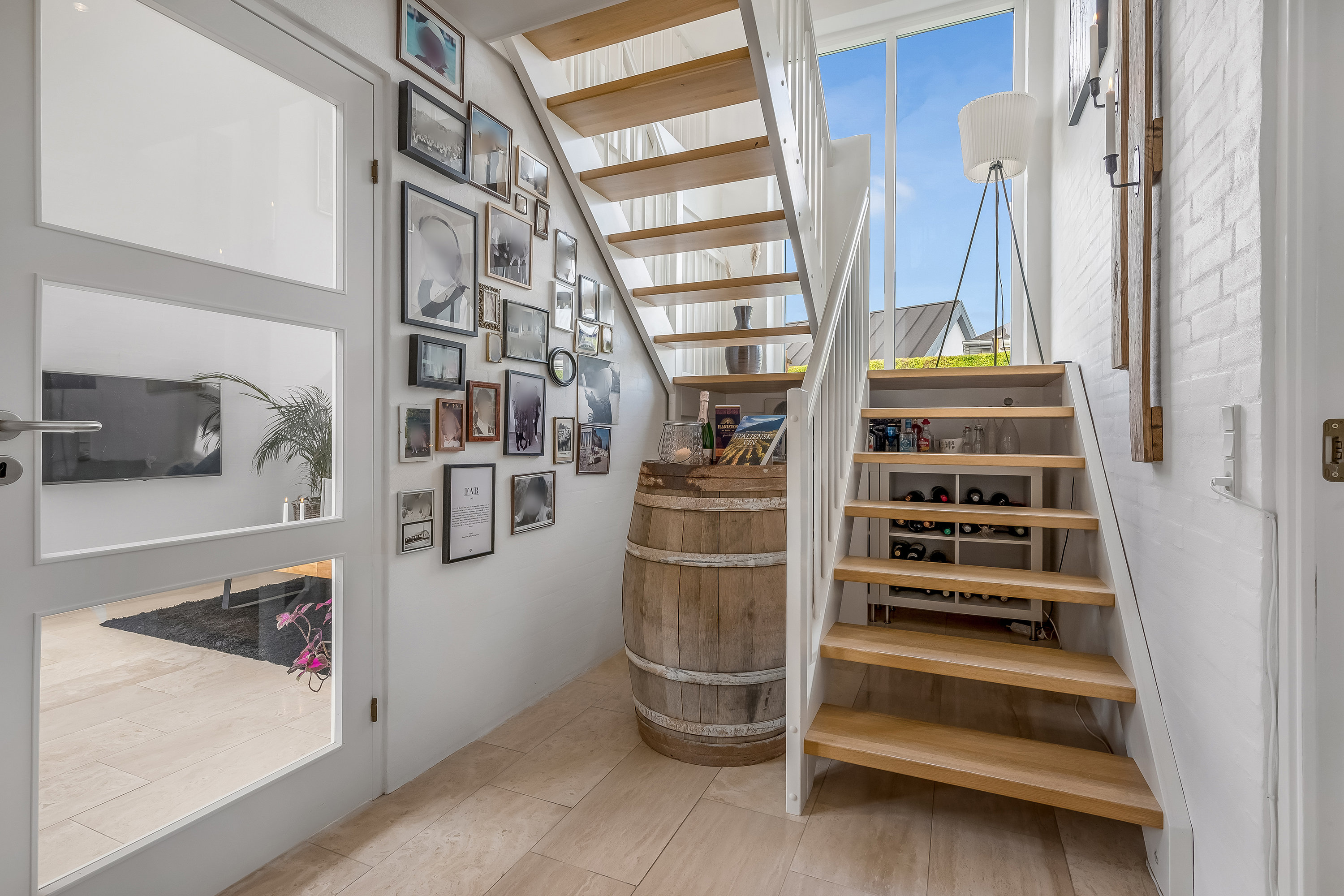 Fremhævet trappe billede i fuldskærmstilstand. Billede af Ravperlen 8, Mejrup, 7500 Holstebro