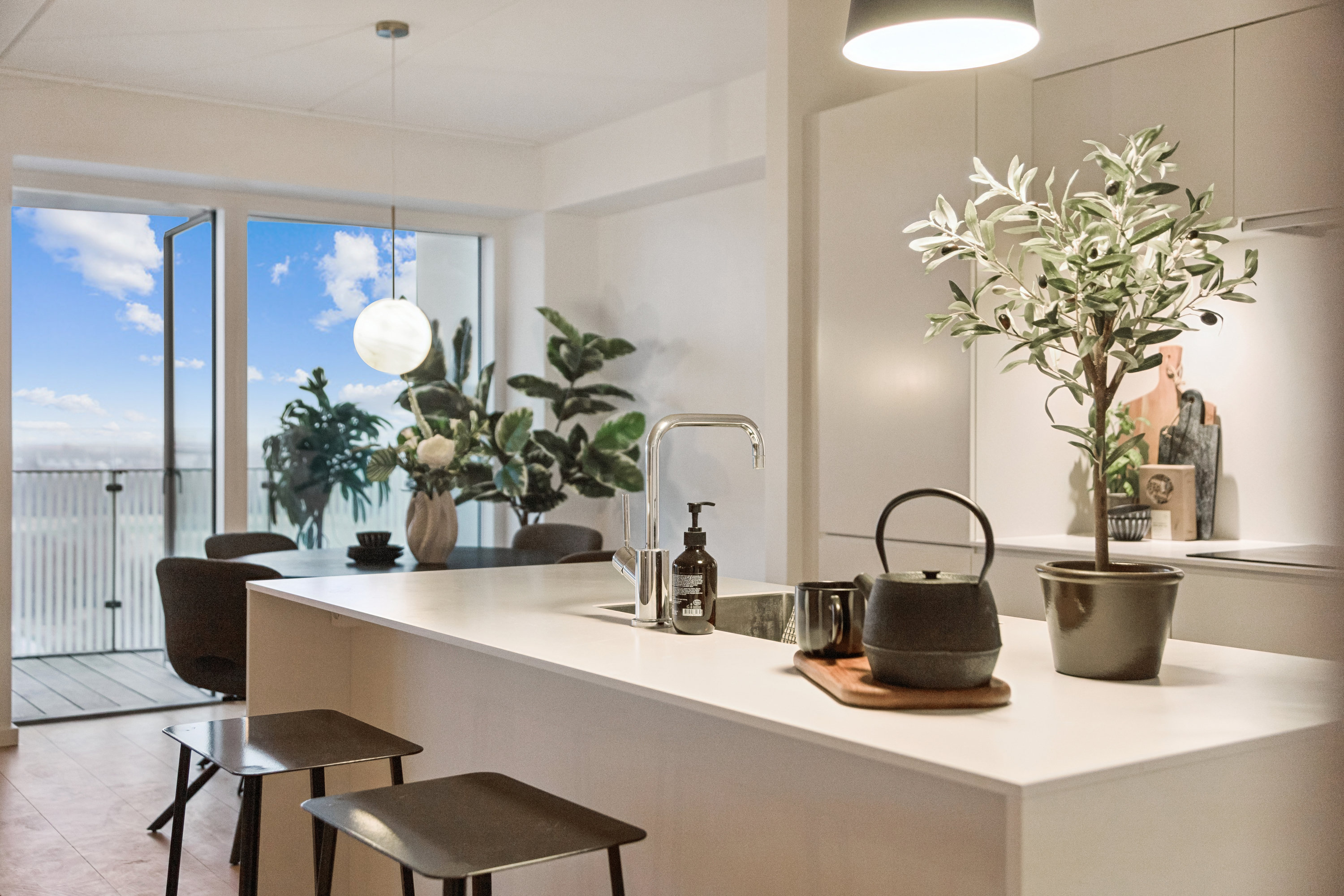 Fremhævet køkken billede i fuldskærmstilstand. Billede af Rundholtsvej 28, 15. 1., 2300 København S